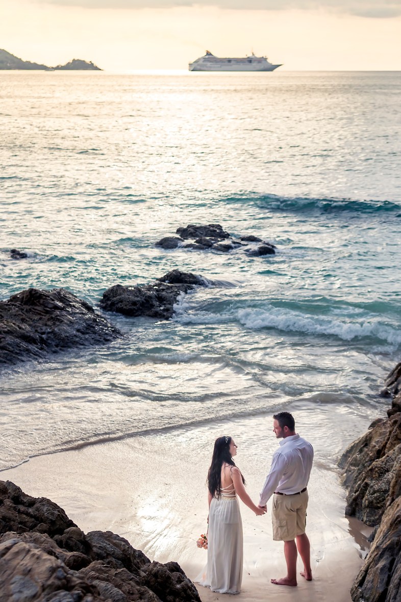 couple photoshoot at kalim bay phuket