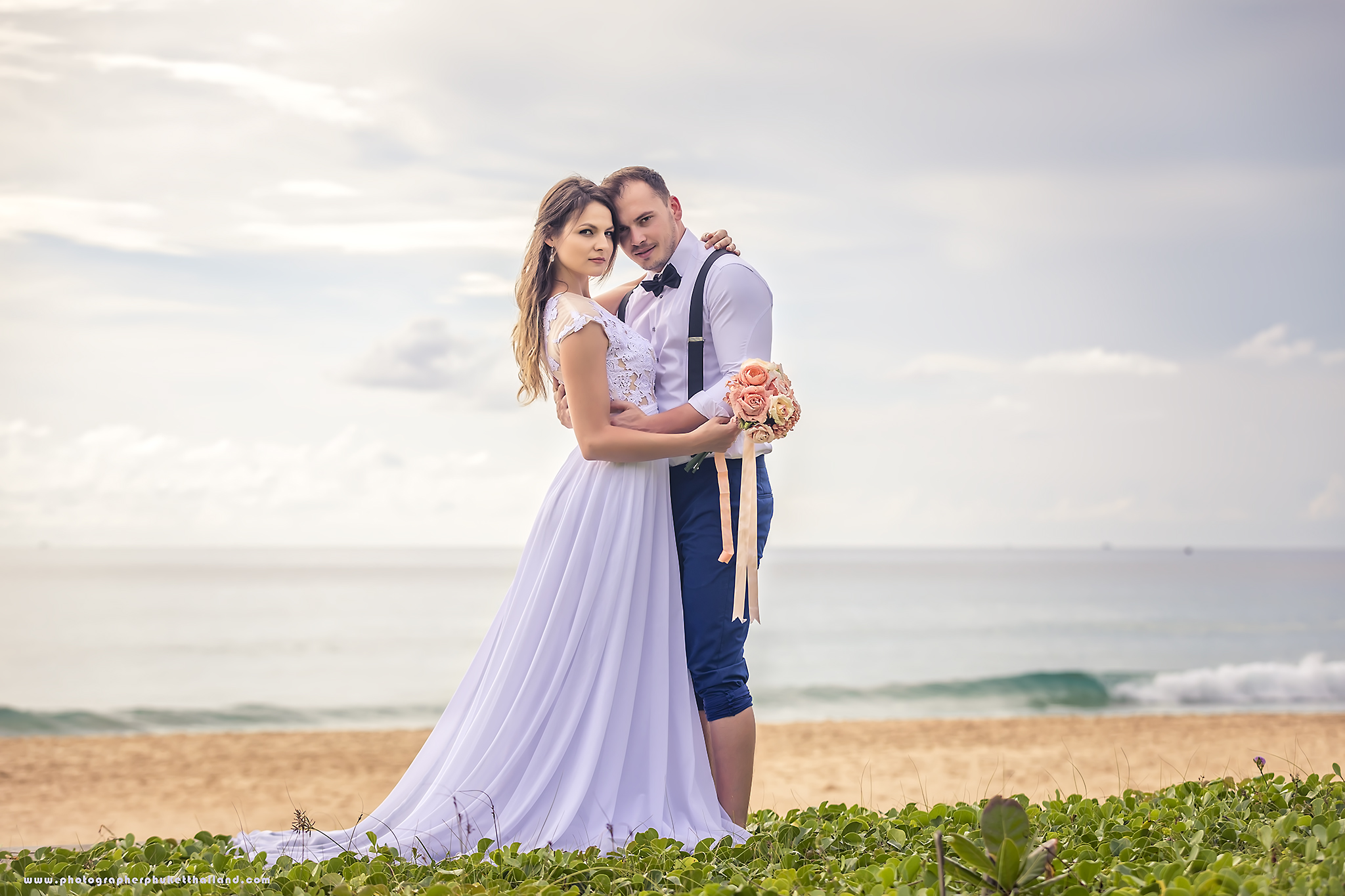 pre wedding photoshoot at karon beach phuket