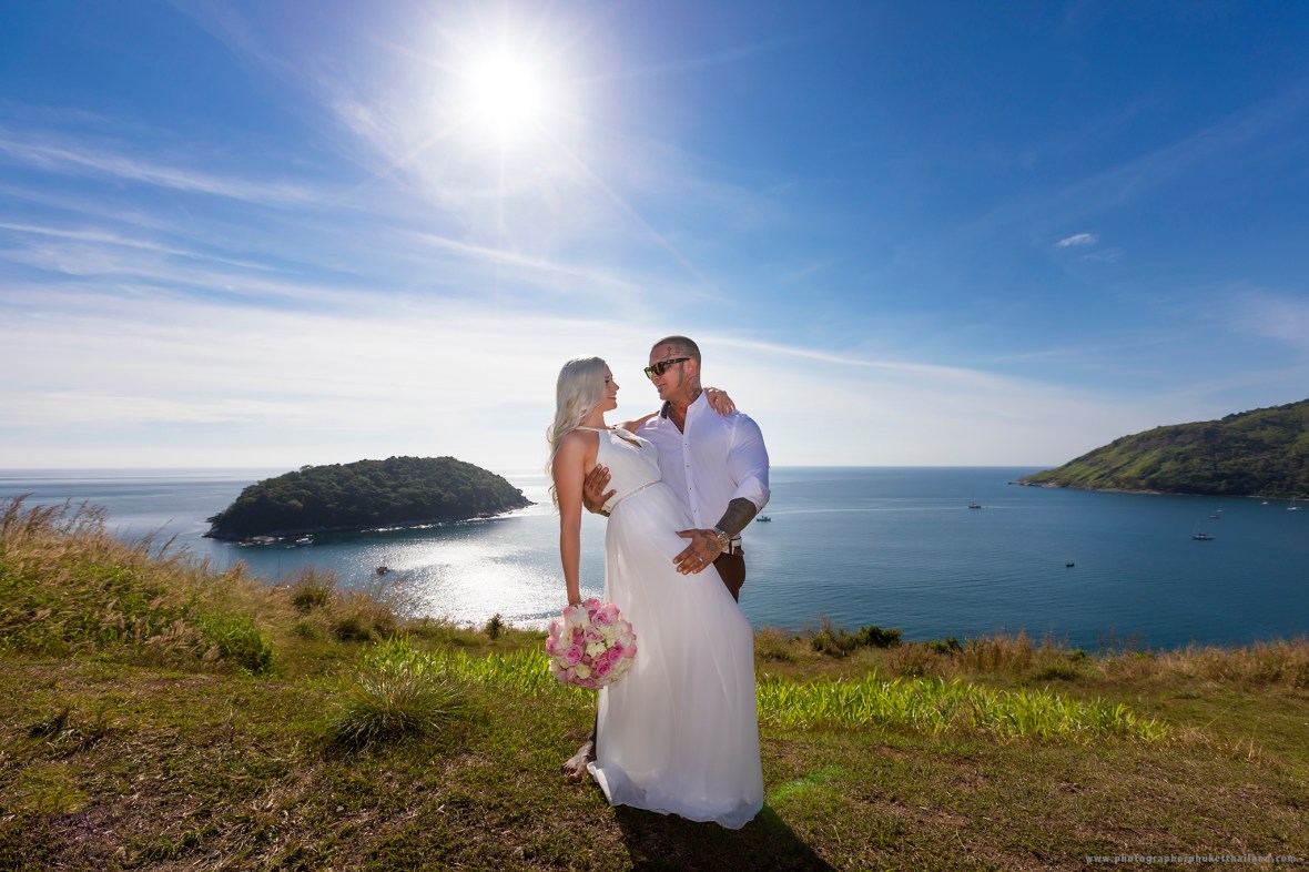 couple photoshoot at windmill viewpoint phuket