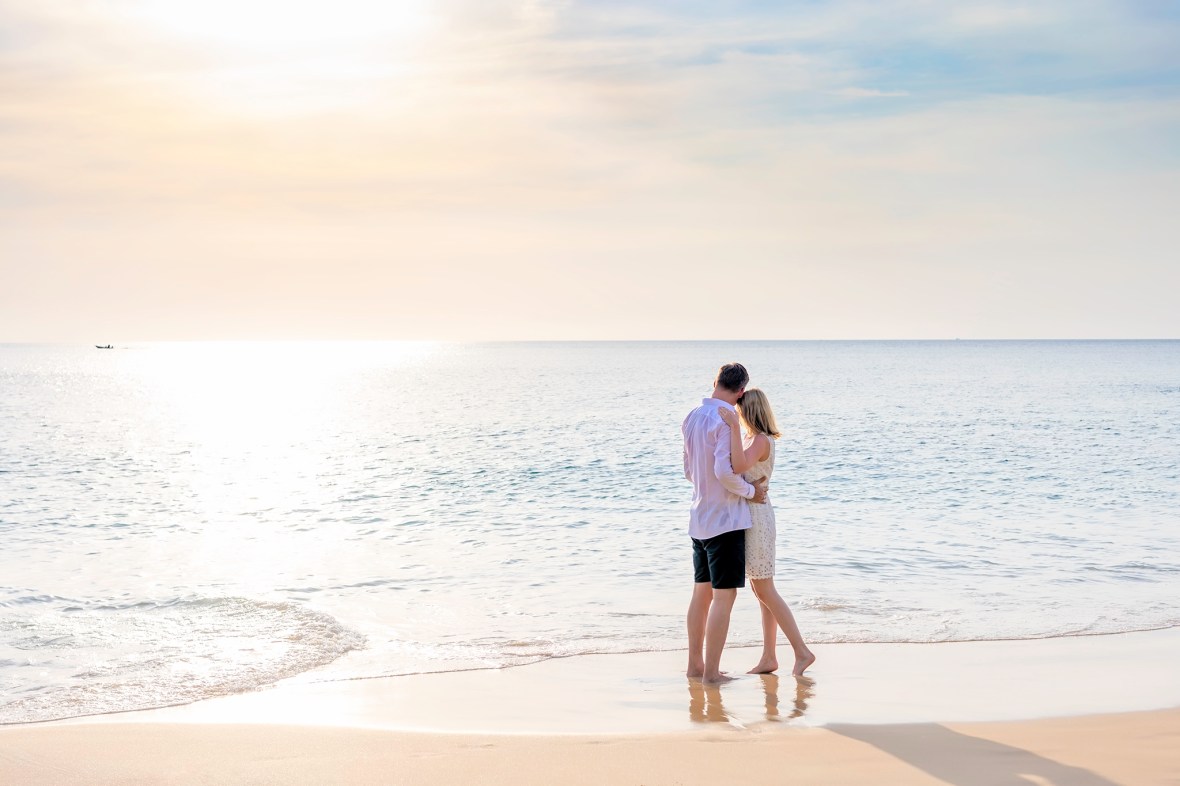 honeymoon photoshoot at kata noi phuket