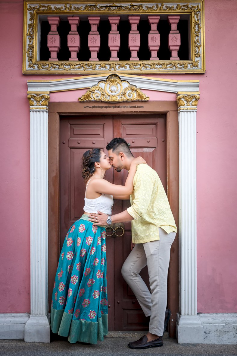 engagement photoshoot at phuket old town
