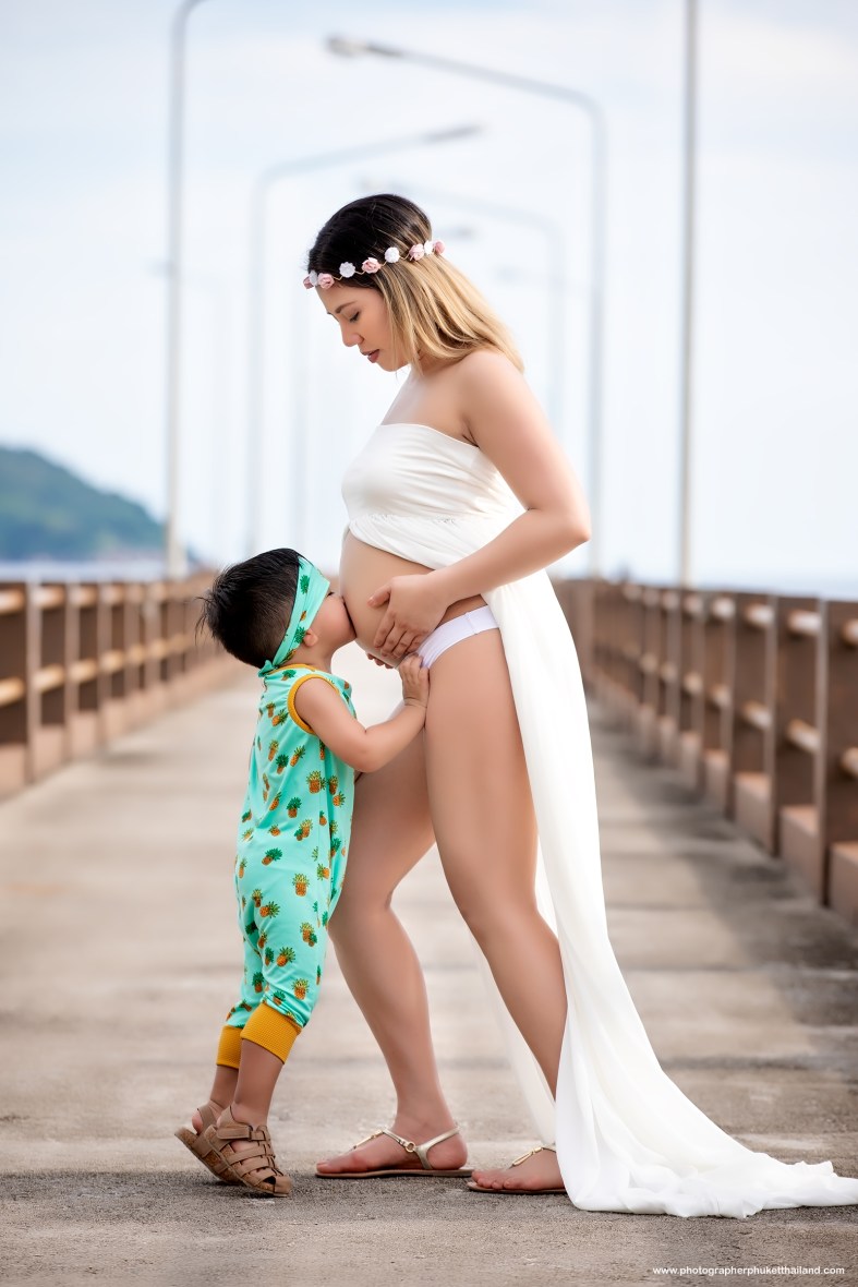 maternity photoshoot at thavorn beach phuket
