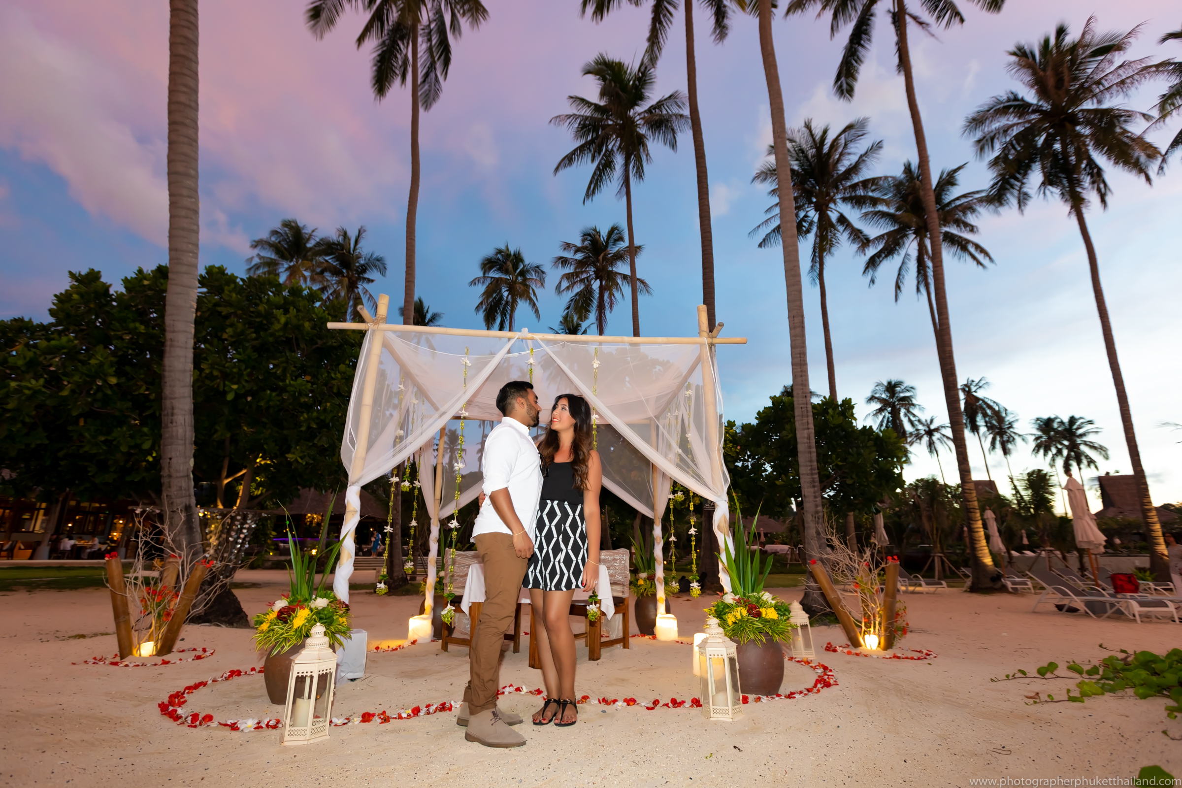 marriage proposal photoshoot at Saii Phi Phi island Village