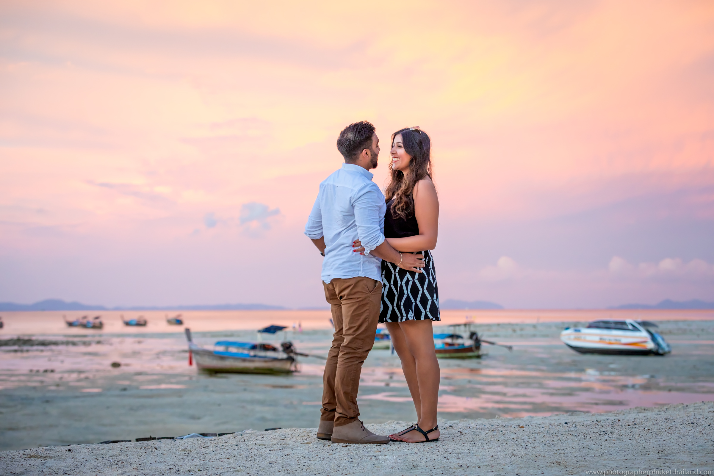 marriage proposal photoshoot at Saii Phi Phi island Village