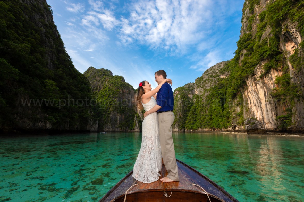 phi phi engagement photography