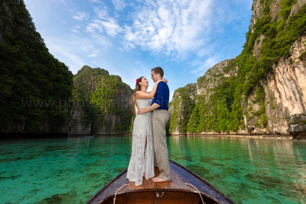 phi phi engagement photography