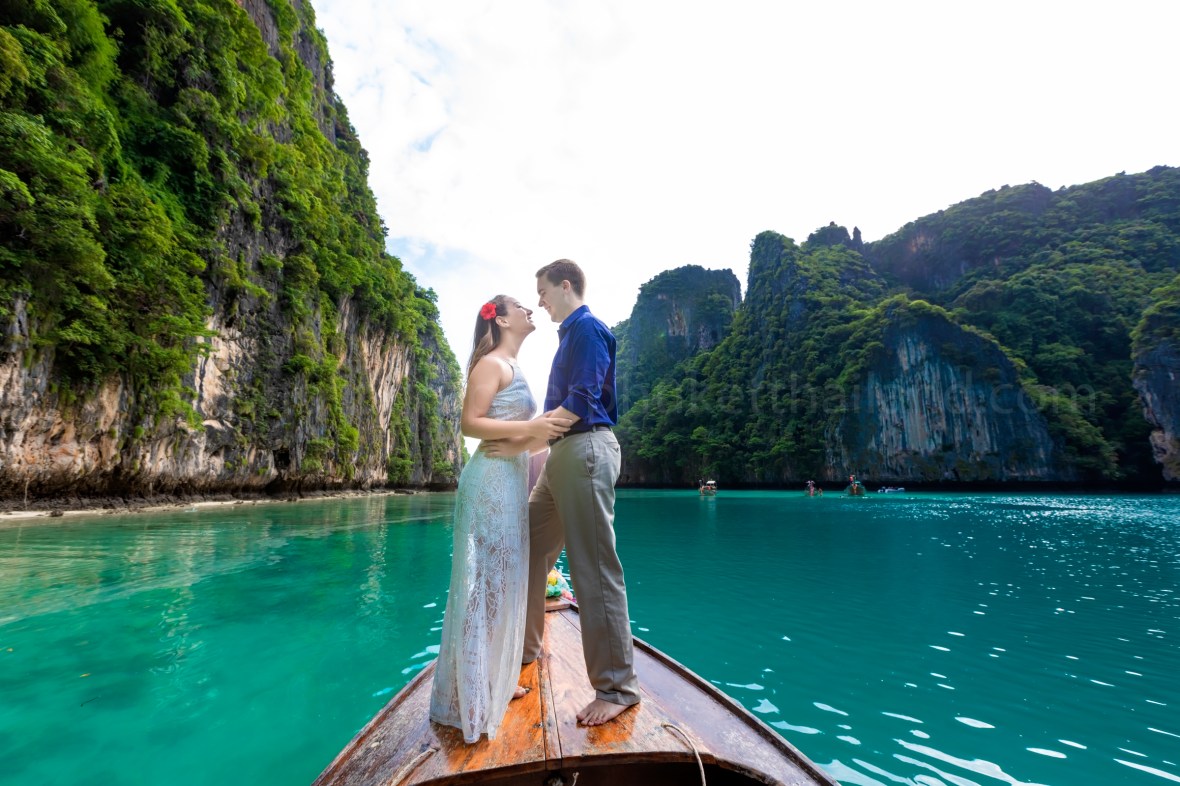 phi phi engagement photography