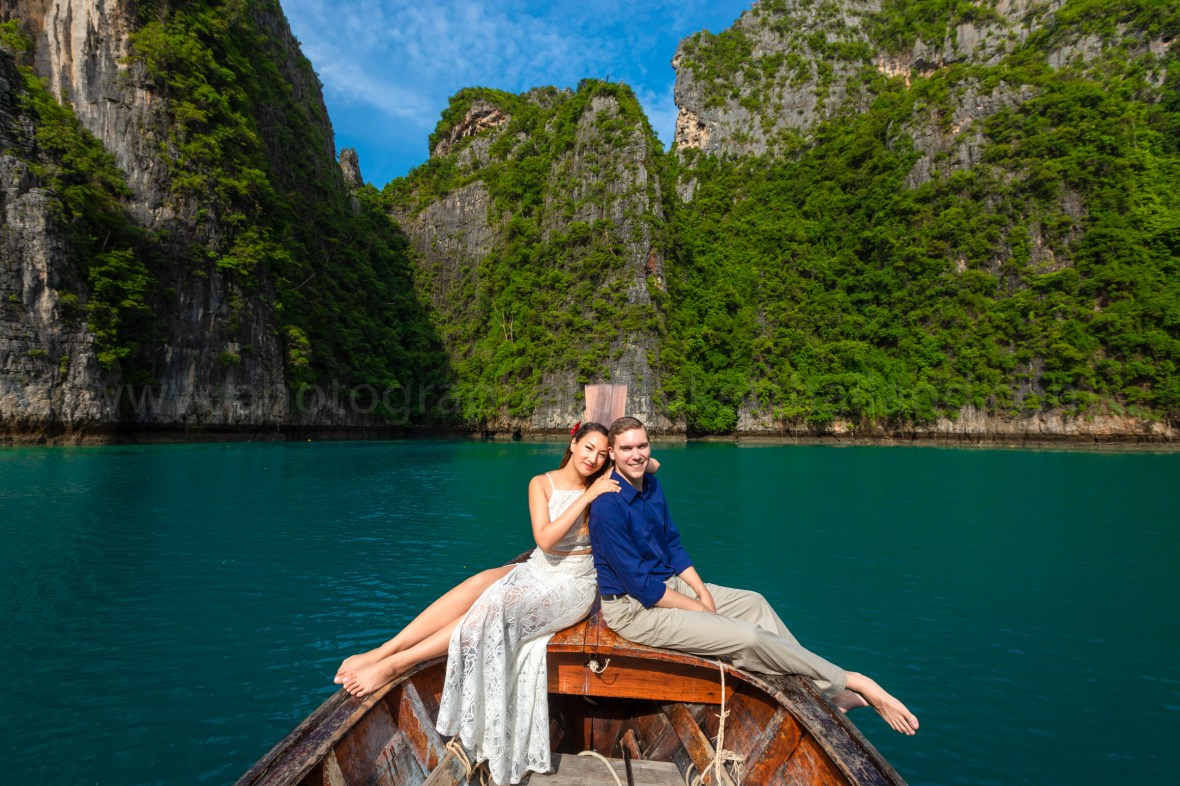 phi phi engagement photography