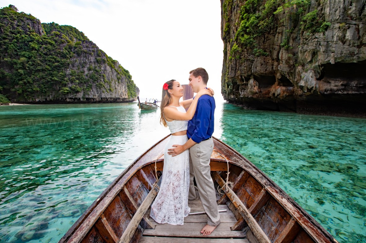 phi phi engagement photography