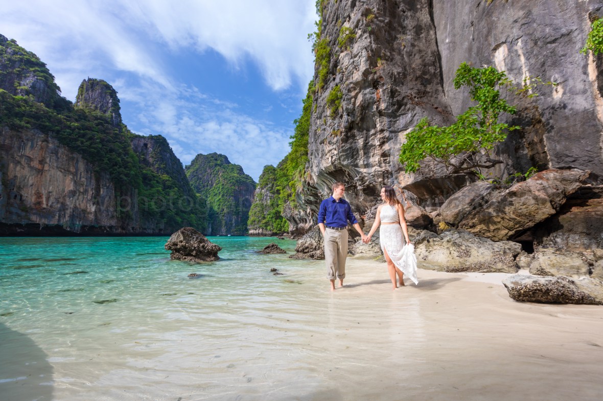 phi phi engagement photography