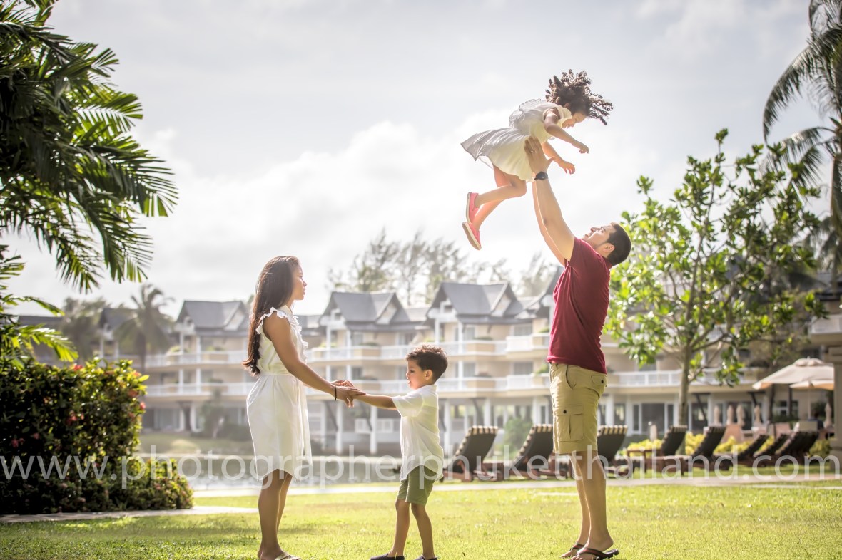 family photoshoot at angsana phuket