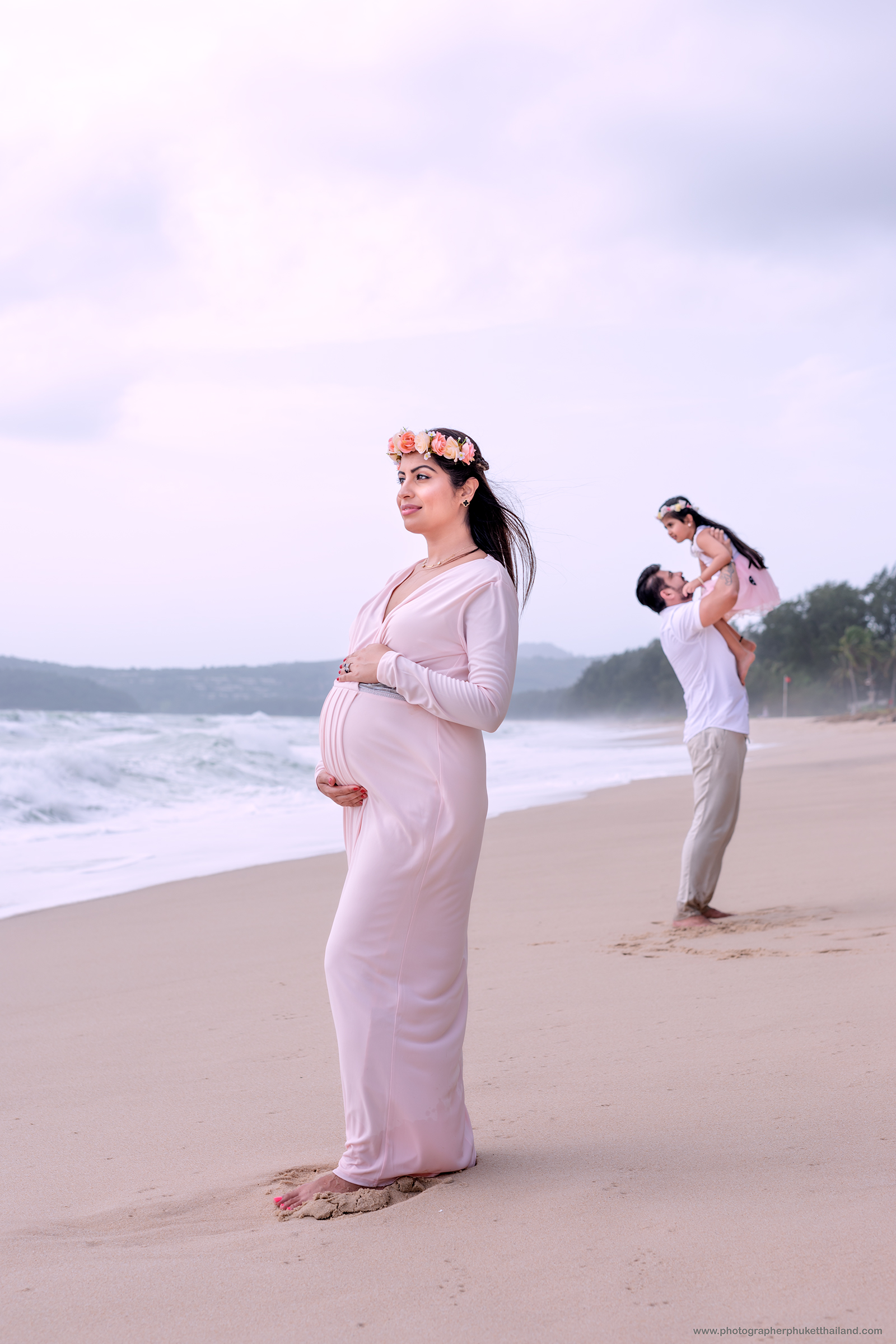 Maternity photoshoot by phuket photographer