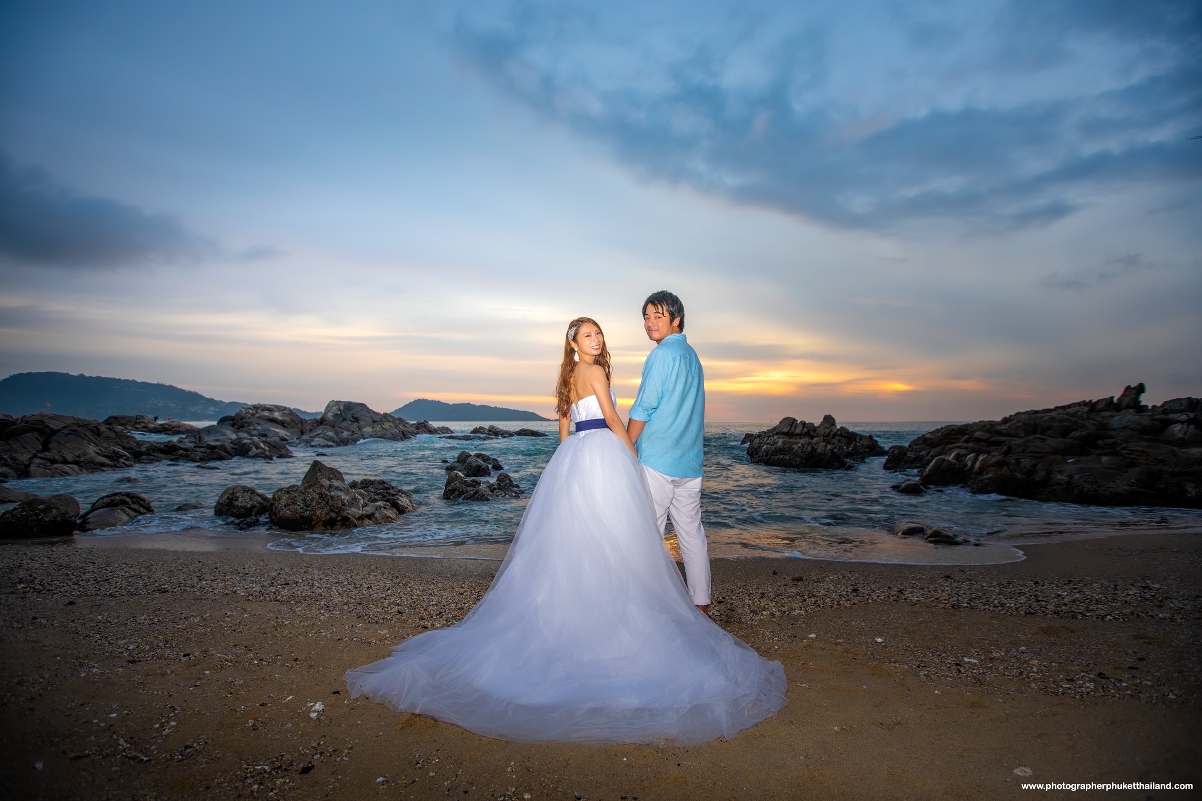 phuket pre wedding photoshoot by phuket photographer