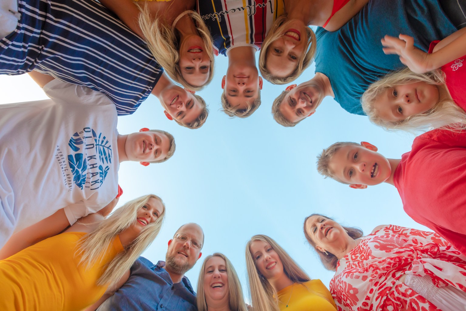 family reunion photoshoot at Phuket Thailand