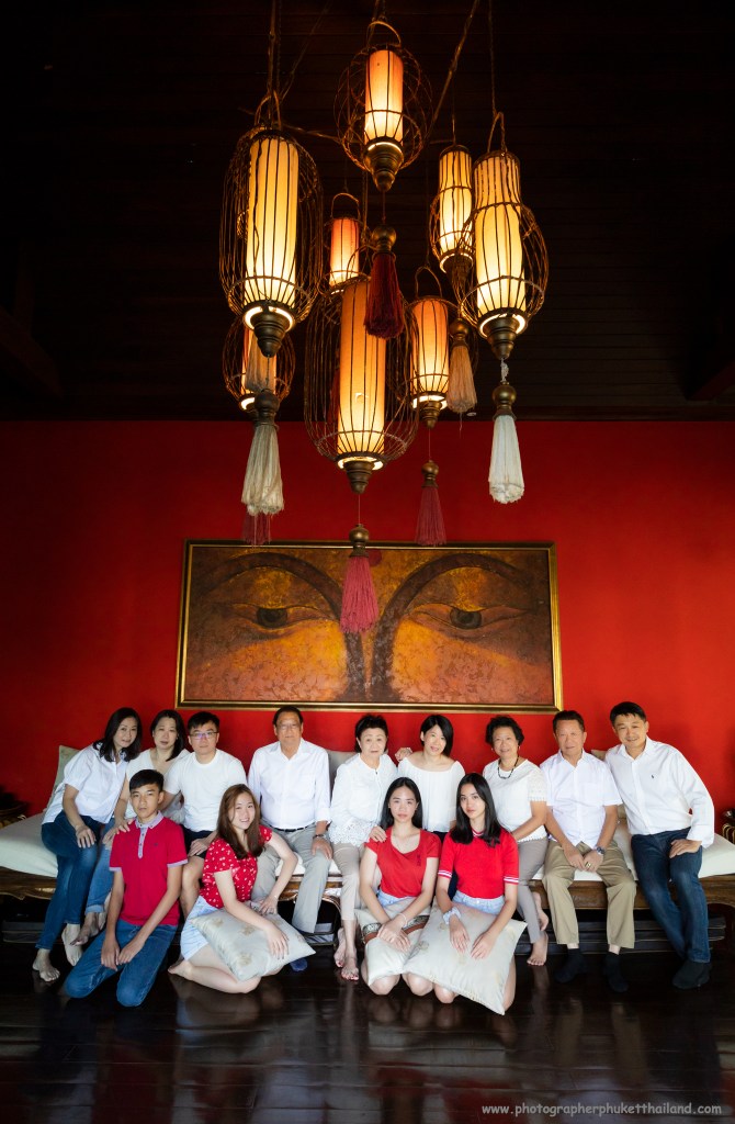 family reunion photoshoot at Phuket