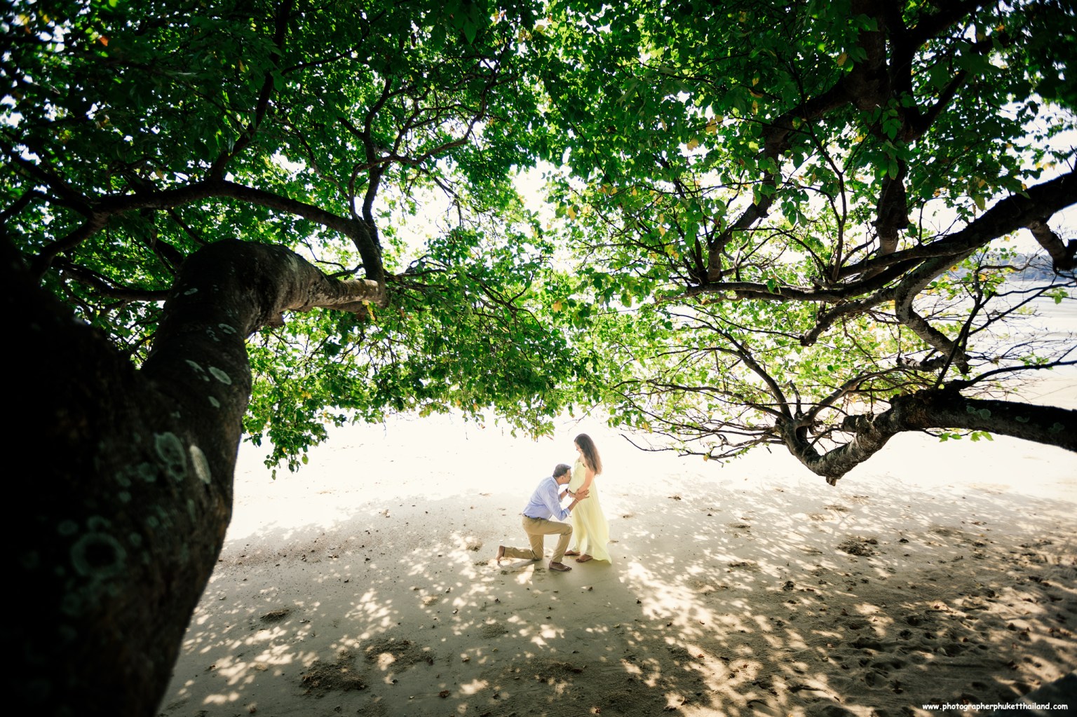 Phuket Maternity photoshoot by phuket photographer 