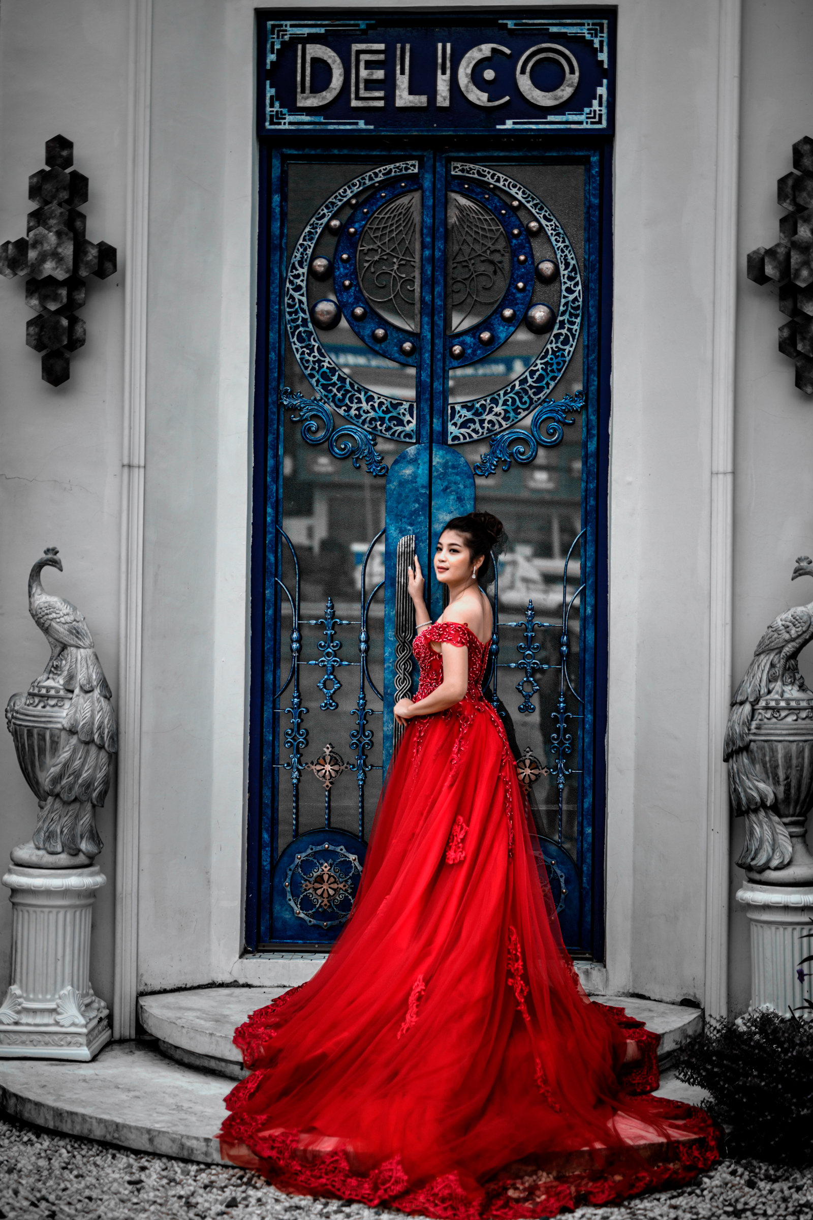 pre wedding photoshoot atDelico Decoration Coffee & Restaurant phuket