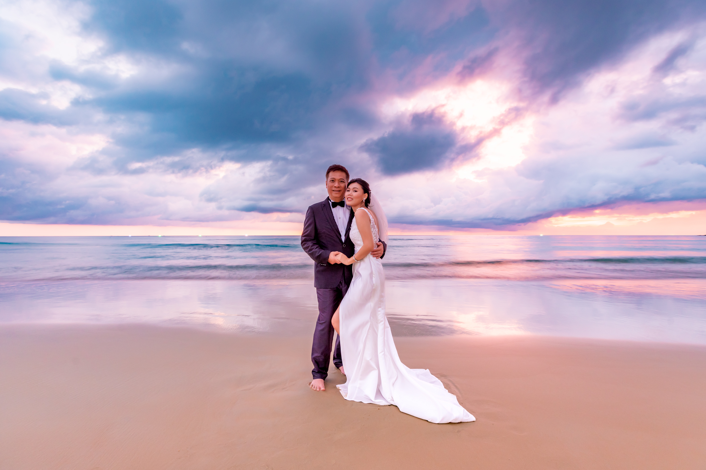 pre wedding photoshoot at karon beach phuket