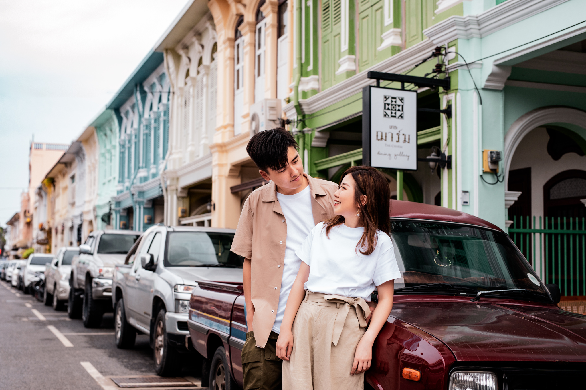 couple portrait photography at phuket old town