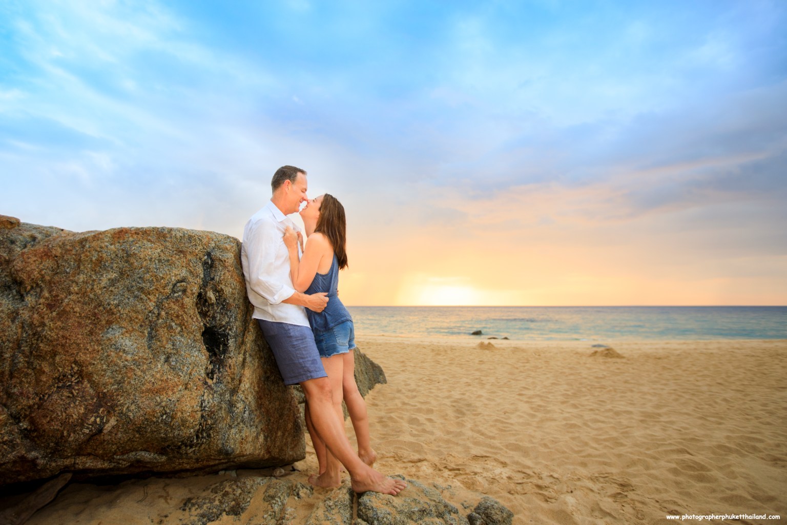 honeymoon couple photoshoot at naithon beach phuket