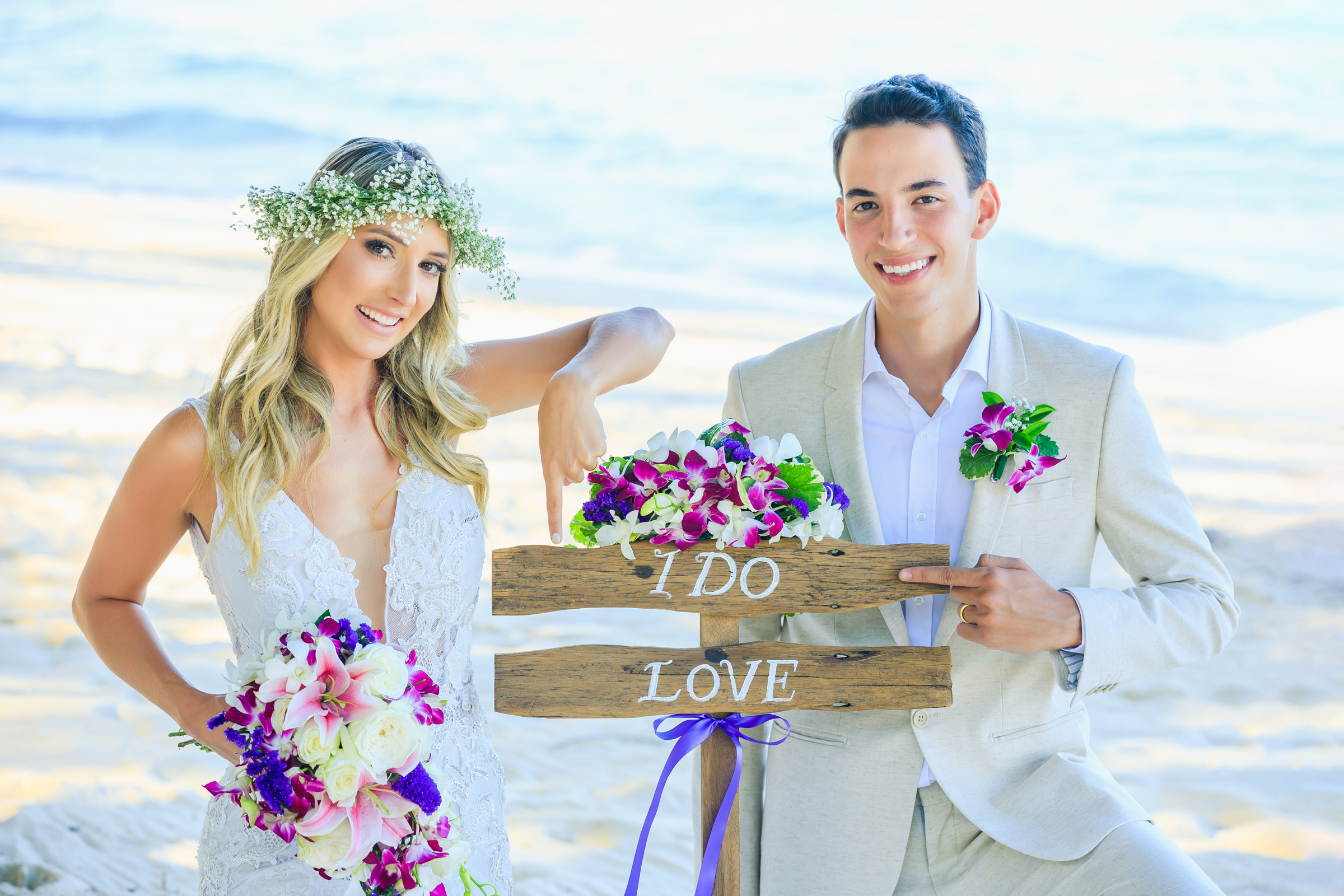 elopement wedding photoshoot at laem tong beach phi phi island krabi