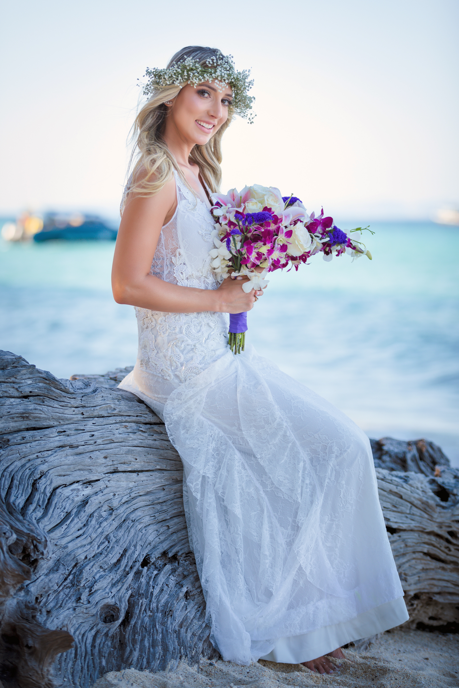 elopement wedding photoshoot at laem tong beach phi phi island krabi