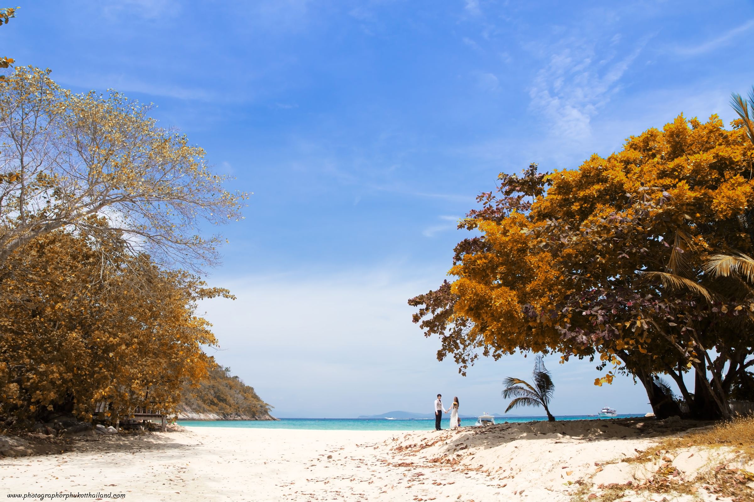 pre wedding photoshoot at Racha island Phuket