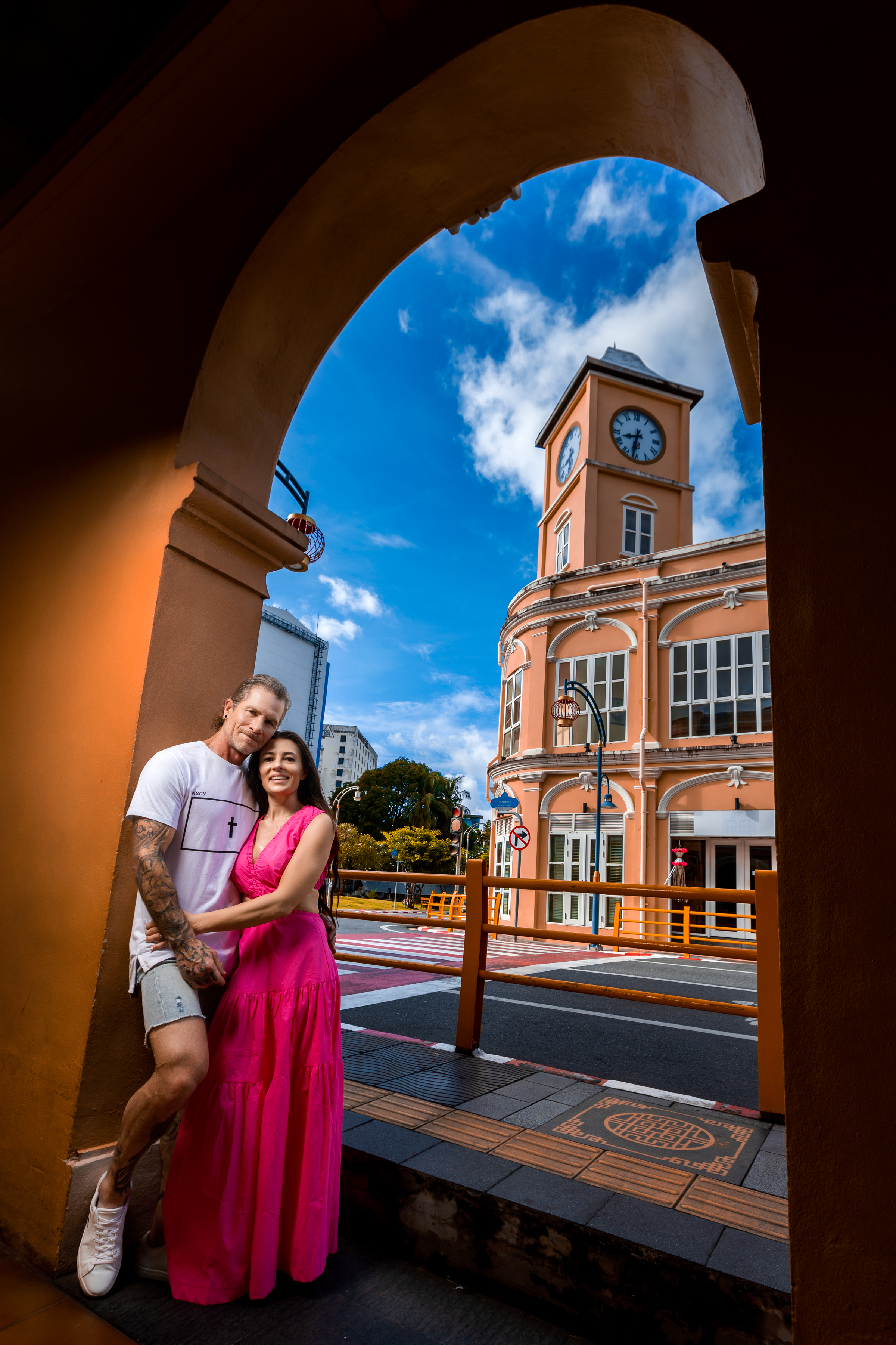 couple photoshoot at phuket old town