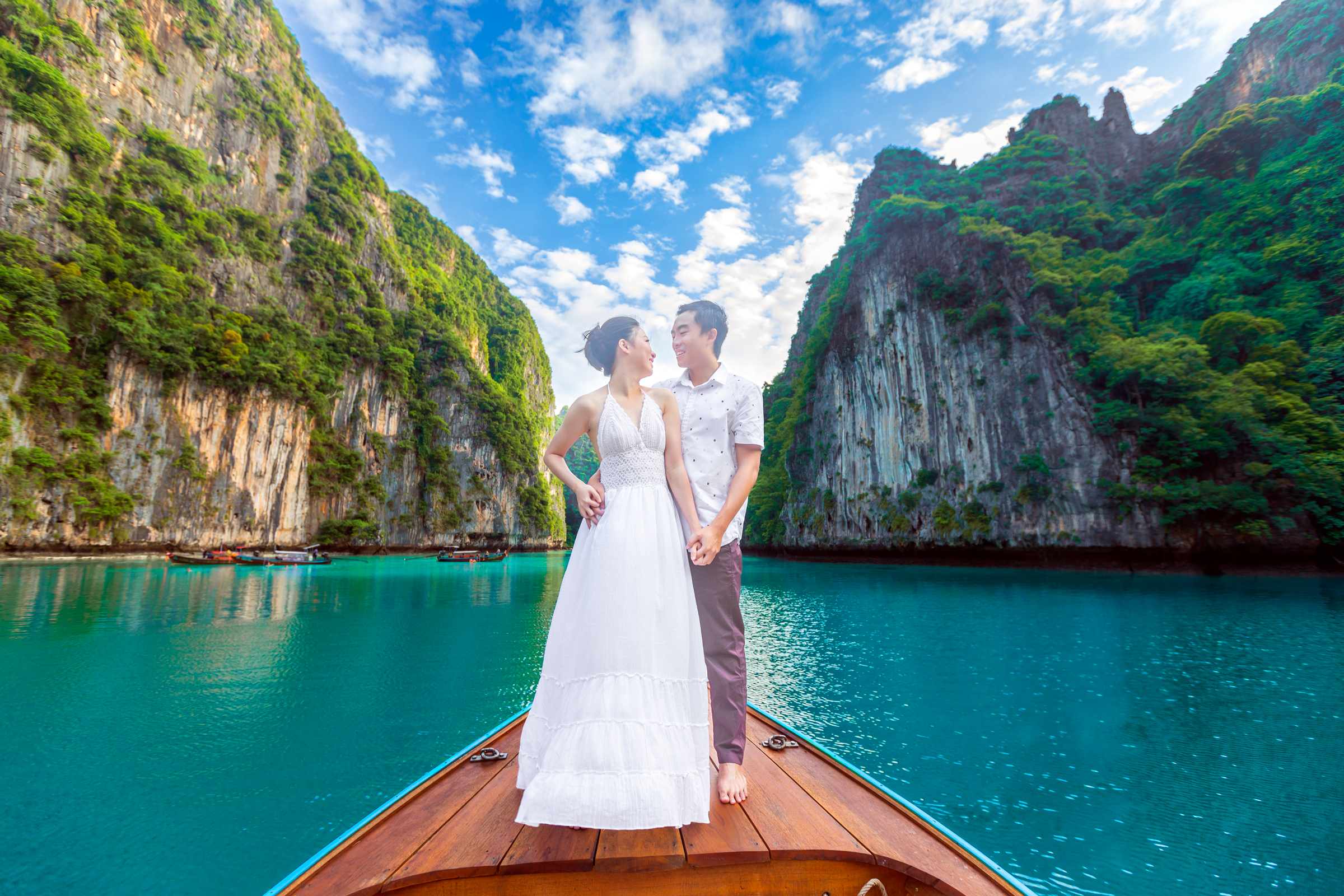 engagement photoshoot at Pileh lagoon Phi Phi island Krabi