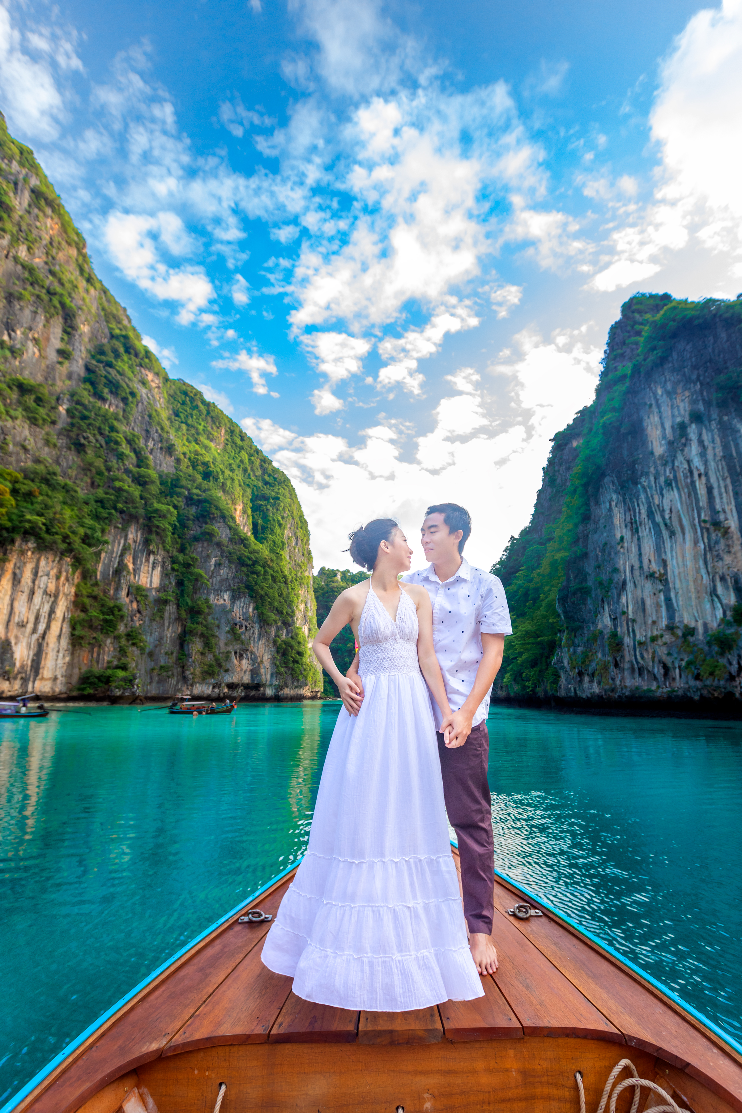 engagement photoshoot at Pileh lagoon Phi Phi island Krabi