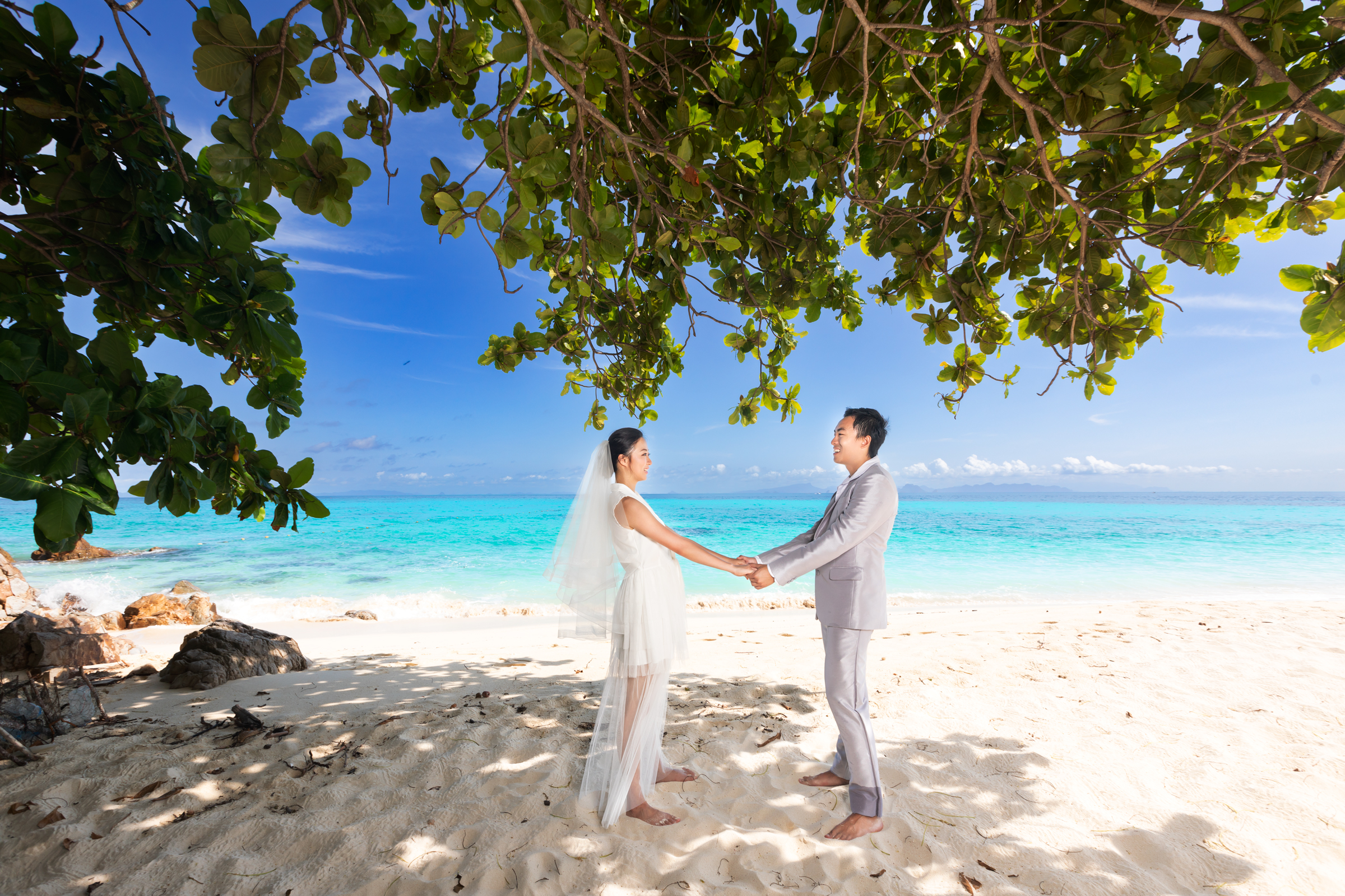 pre wedding photoshoot at Bamboo island Krabi