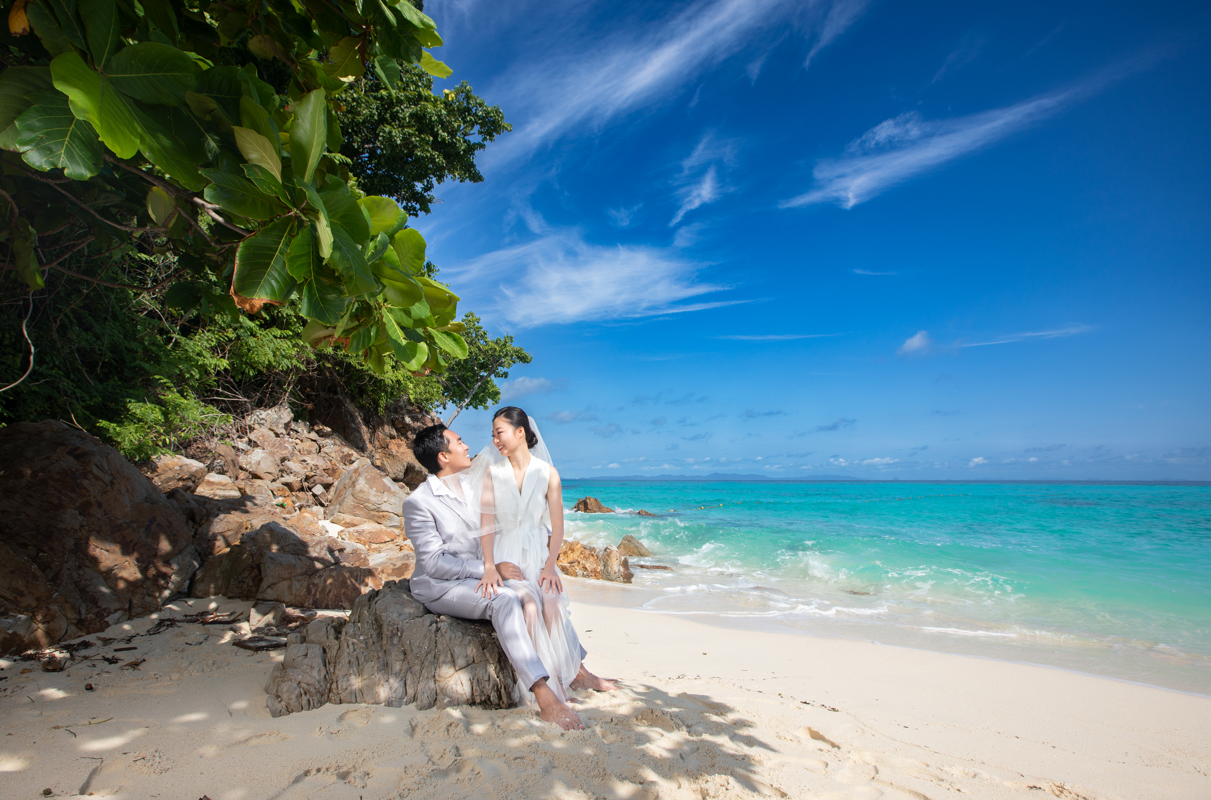 pre wedding photoshoot at Bamboo island Krabi