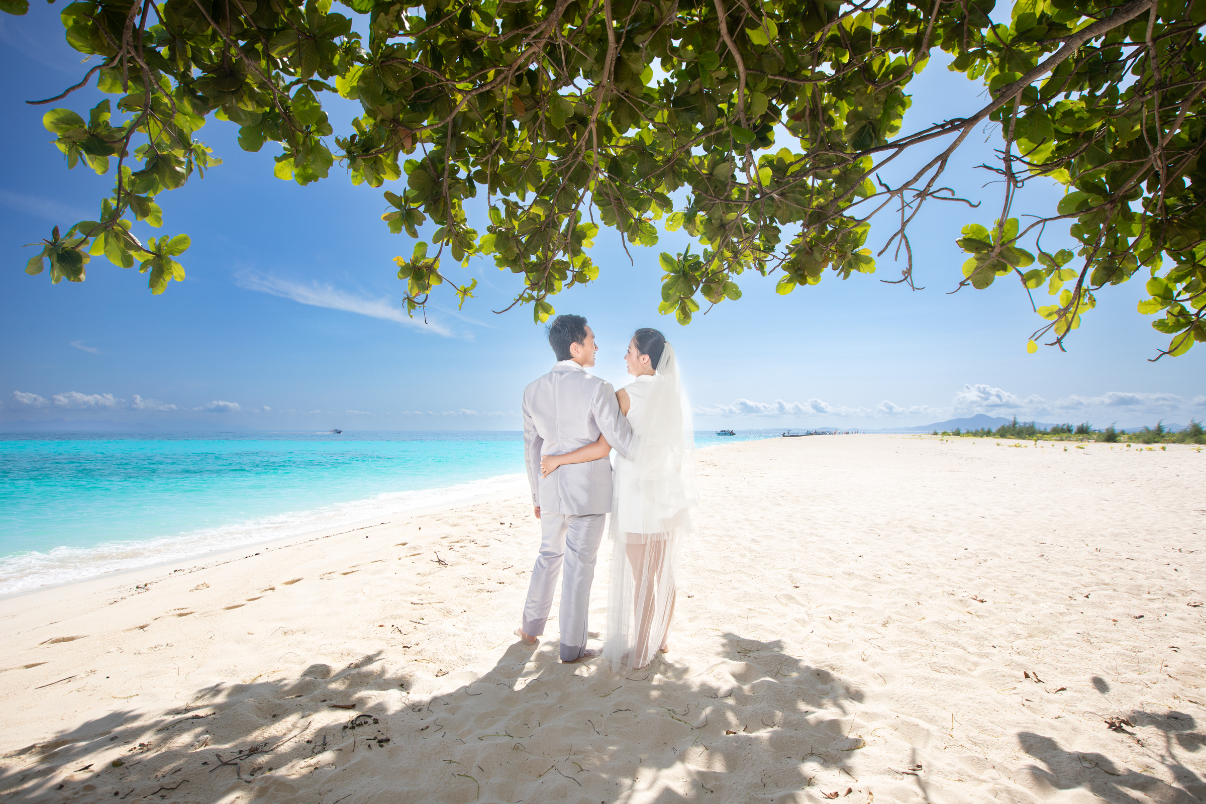 pre wedding photoshoot at Bamboo island Krabi