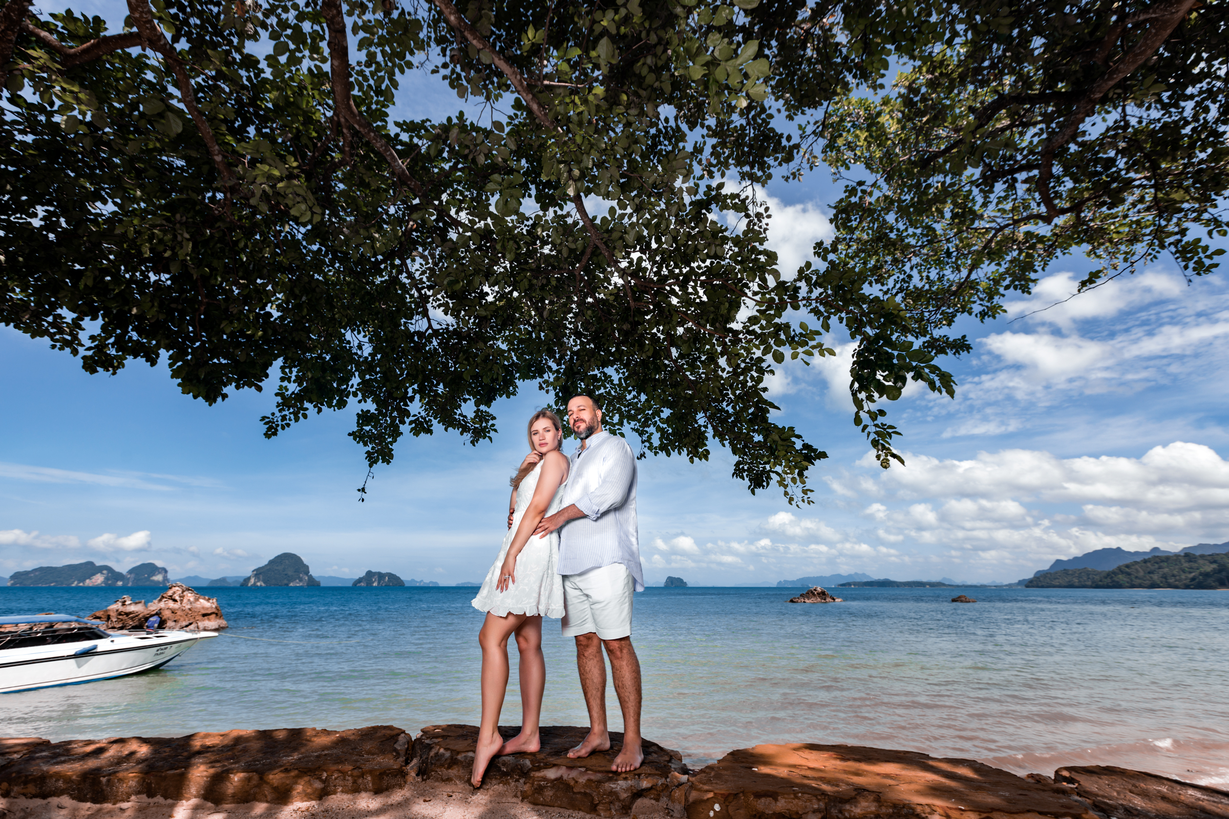 Honeymoon couple photoshoot at phulay bay krabi