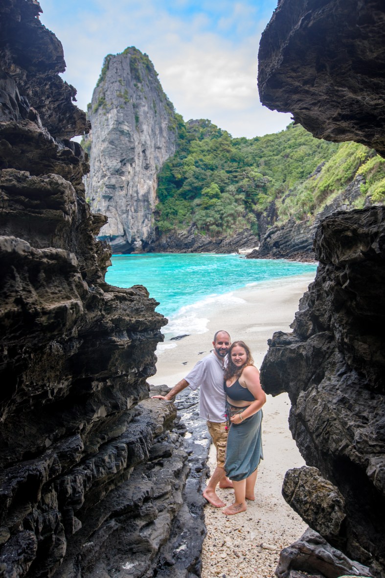 couple photography at nui bay phi phi island krabi