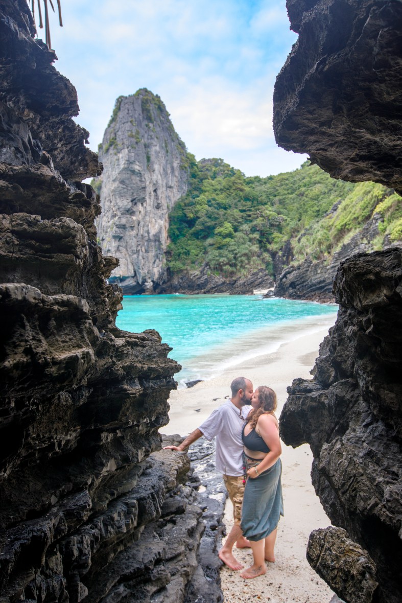 couple photography at nui bay phi phi island krabi