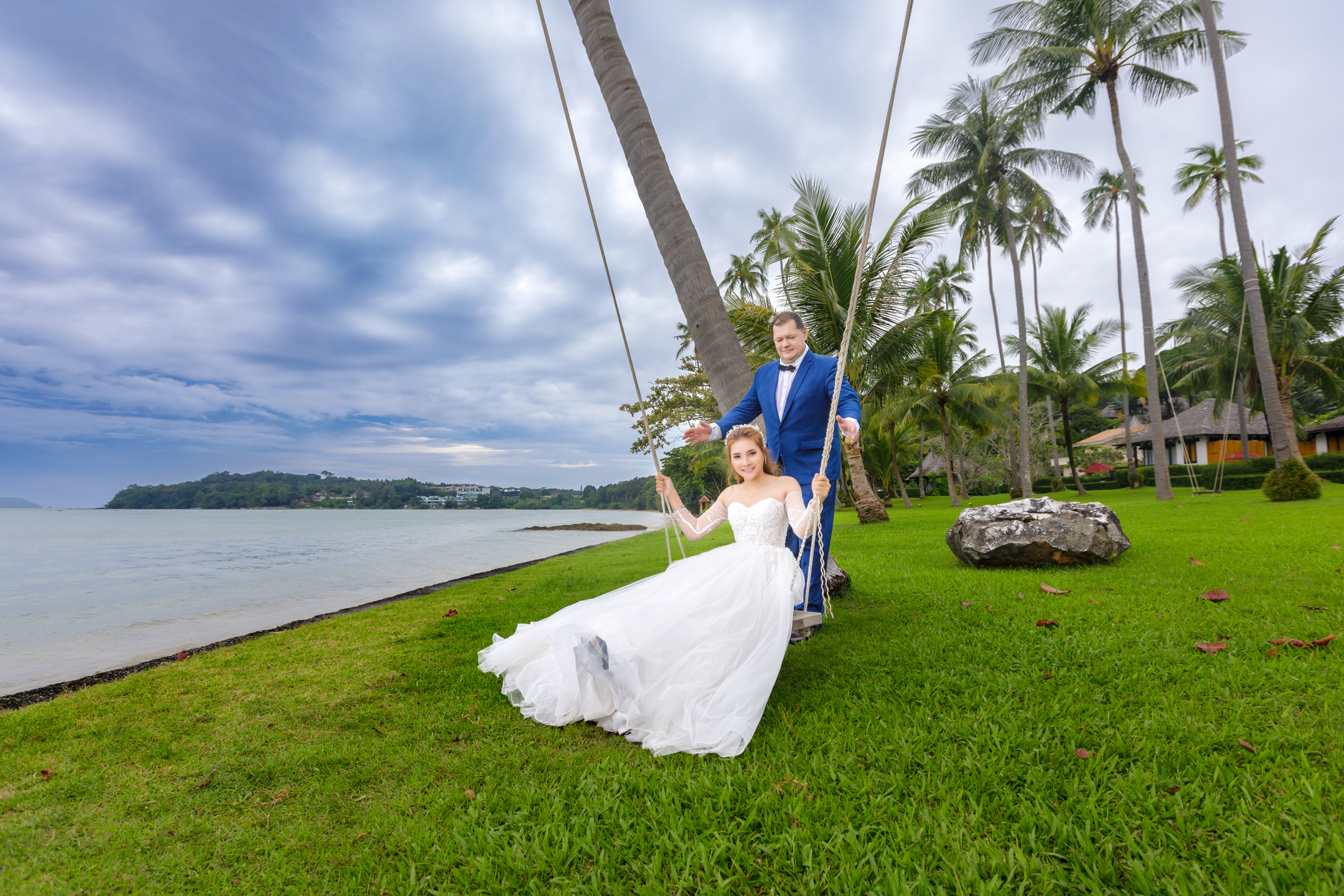 pre wedding photography at the vijitt resort phuket