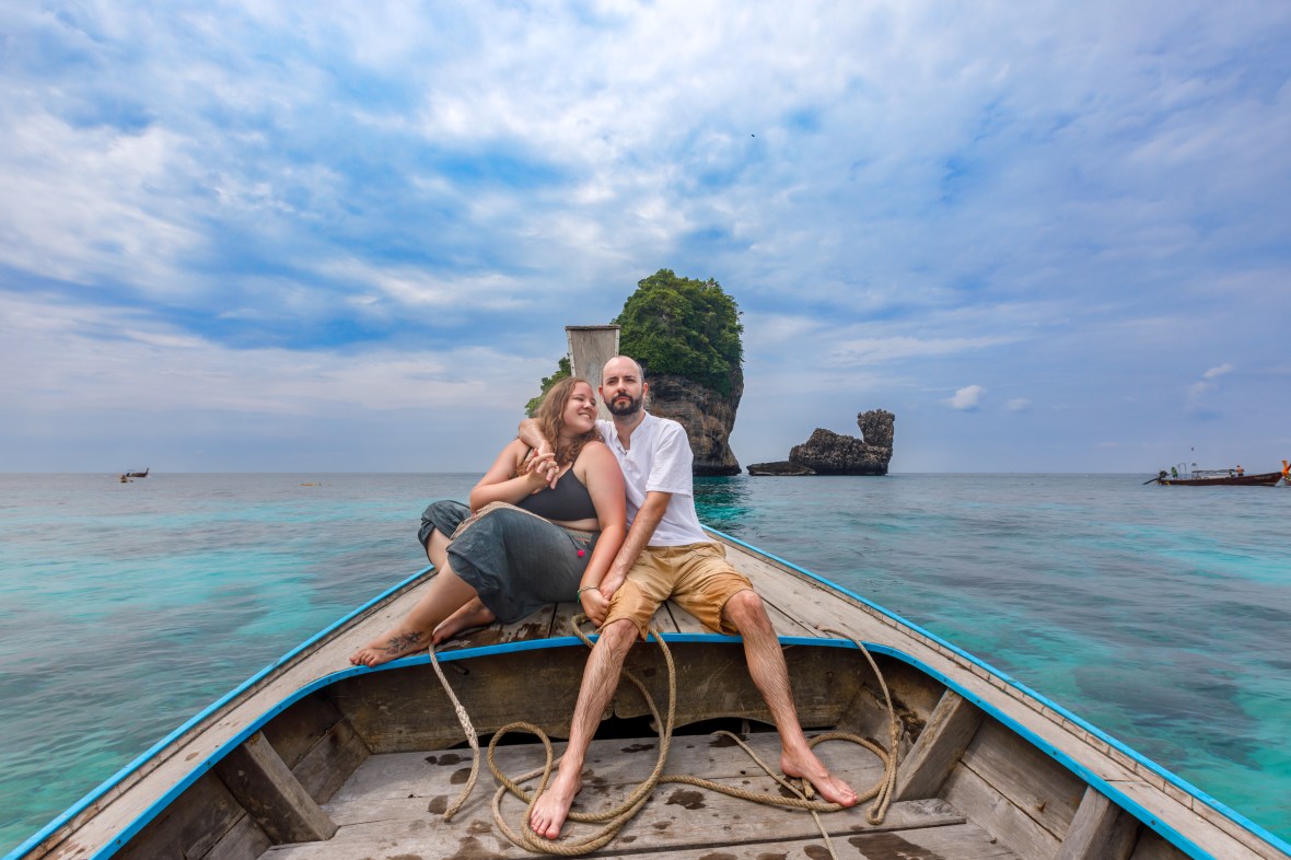 couple photography at nui bay phi phi island krabi
