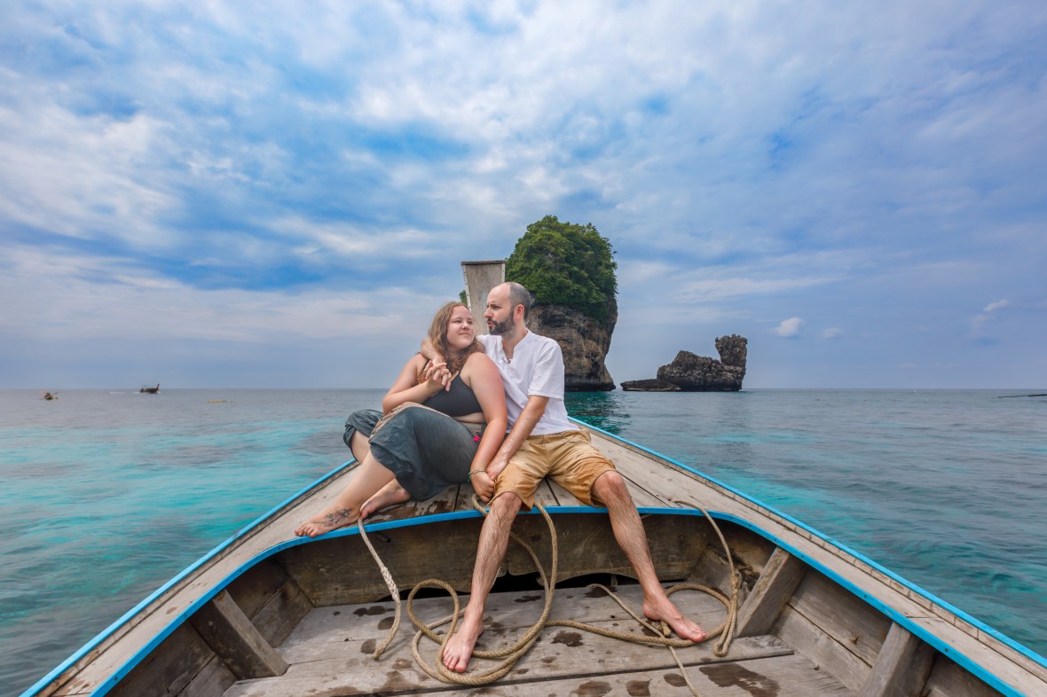 couple photography at nui bay phi phi island krabi