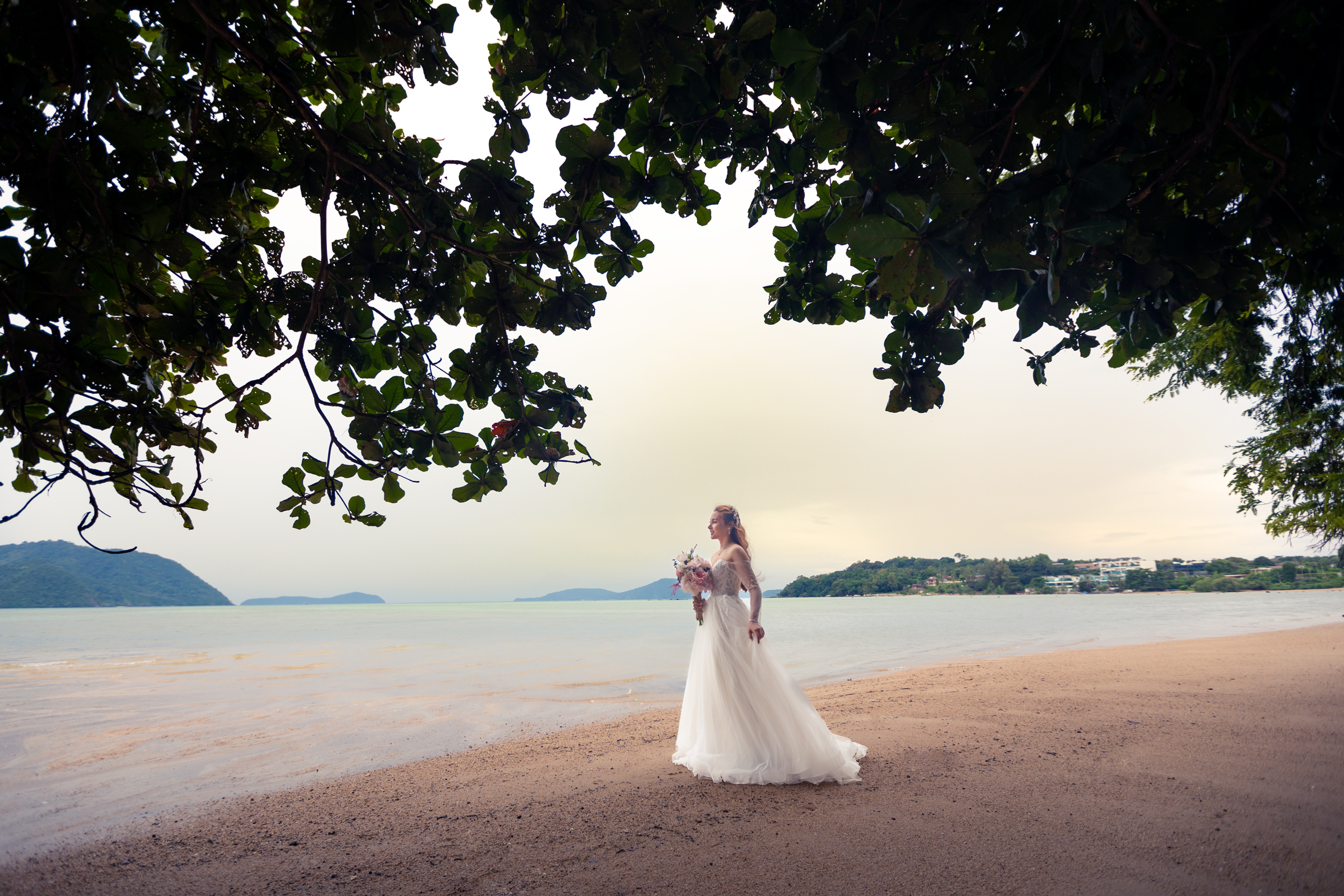 pre wedding photography at the vijitt resort phuket