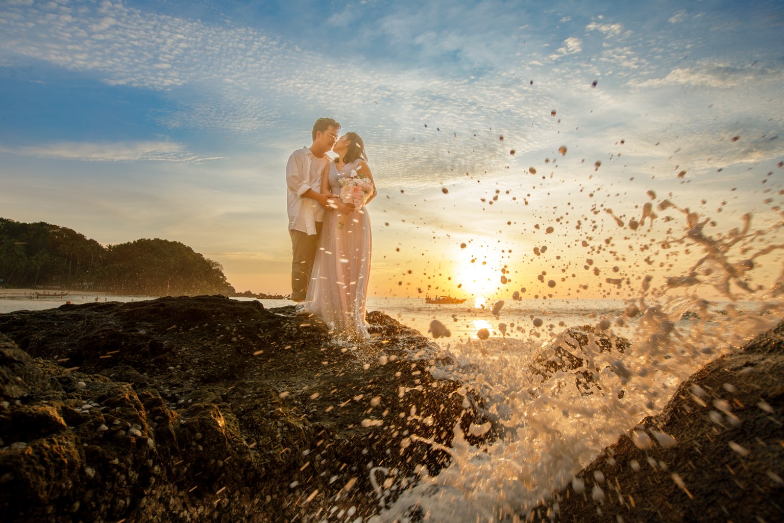 pre wedding photography at freedom beach phuket