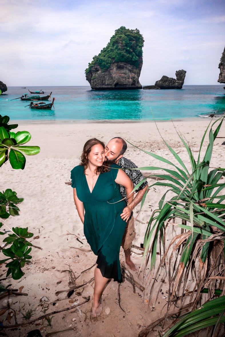 couple photography at nui bay phi phi island krabi