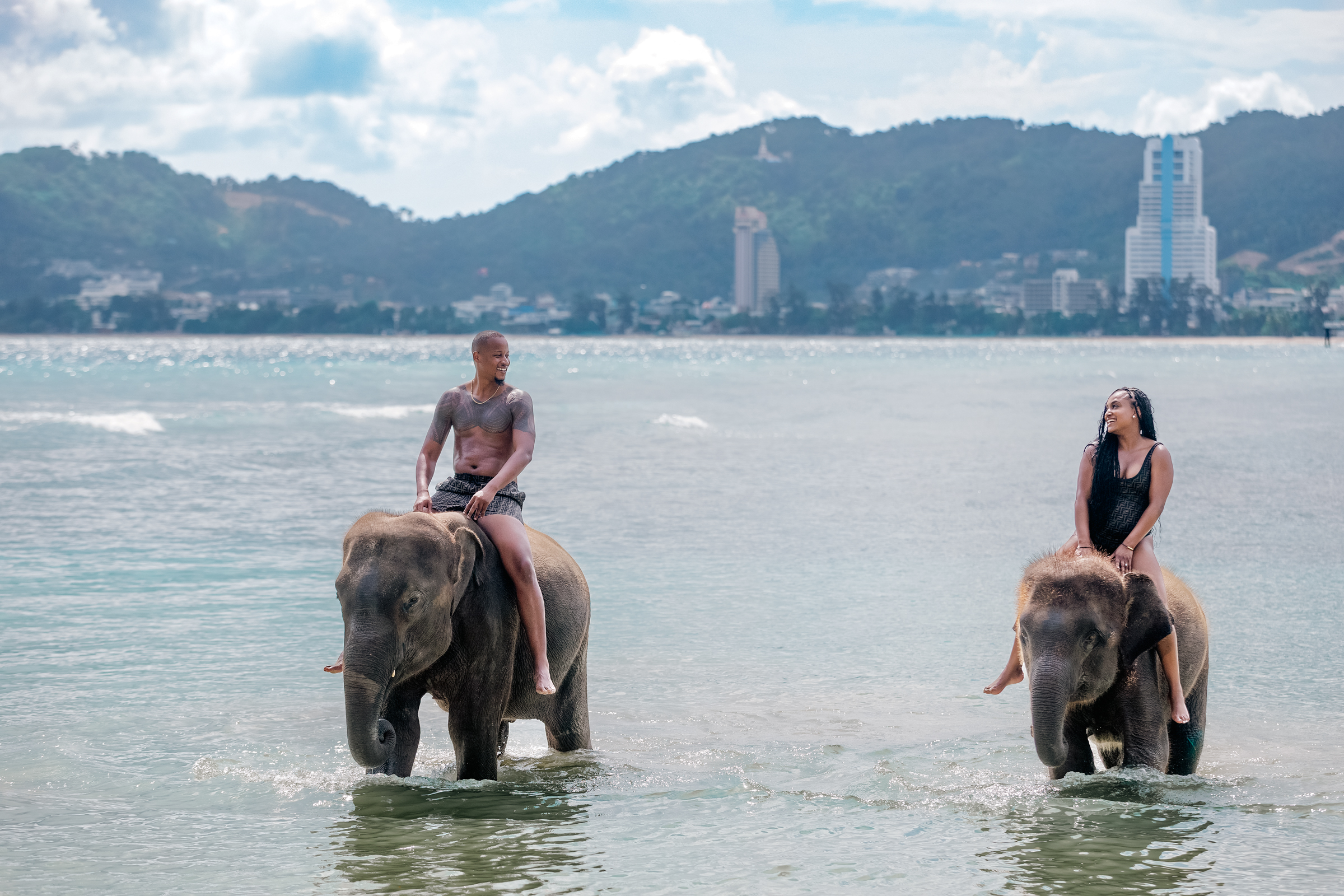 couple photoshoot with elephants