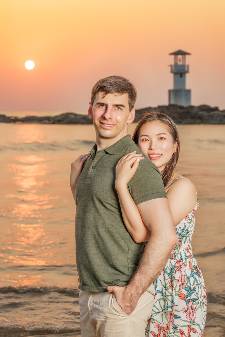 engagement photography as sunset at khaolak lighthouse phang-nga