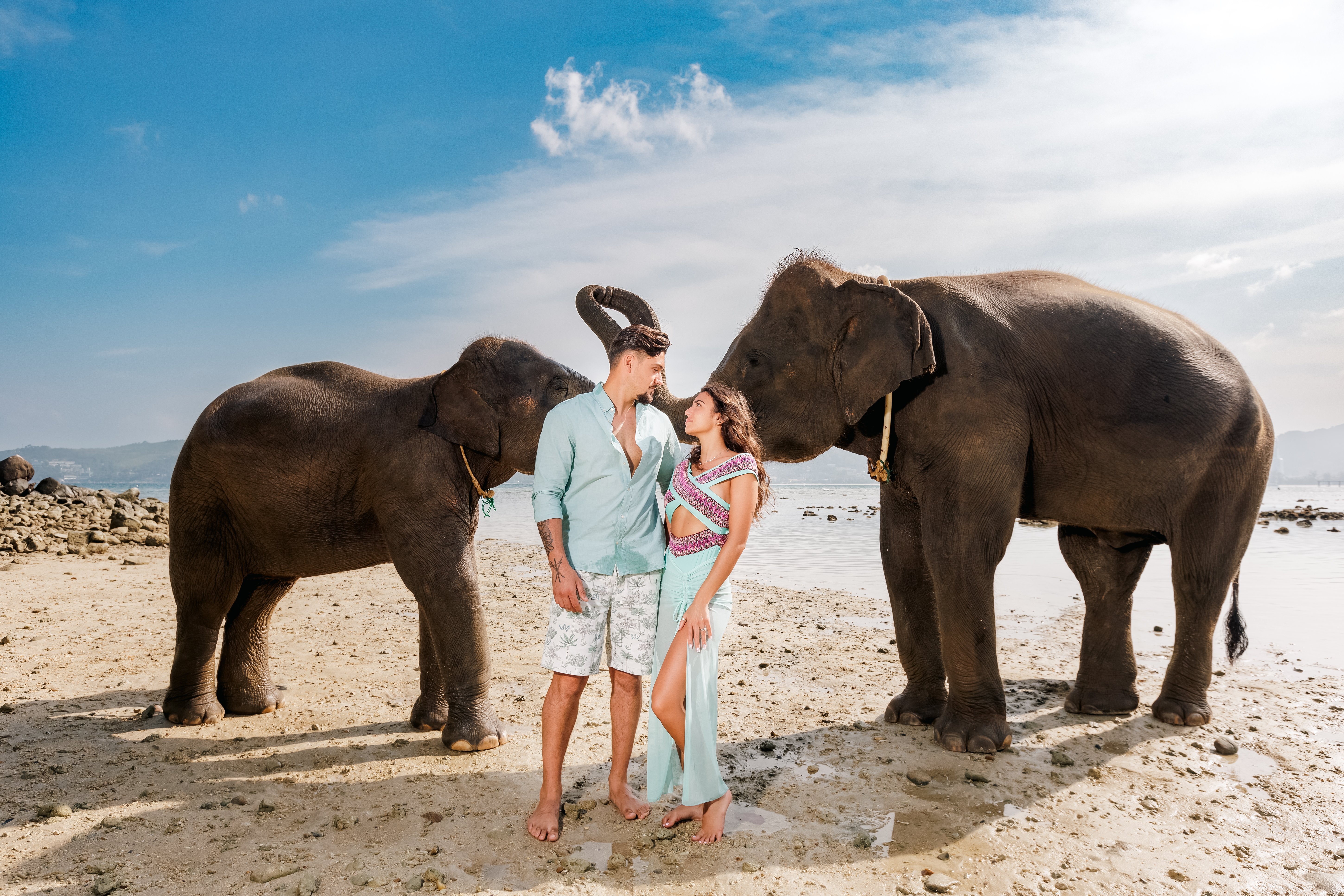 couple photoshoot with elephants at lucky beach phuket