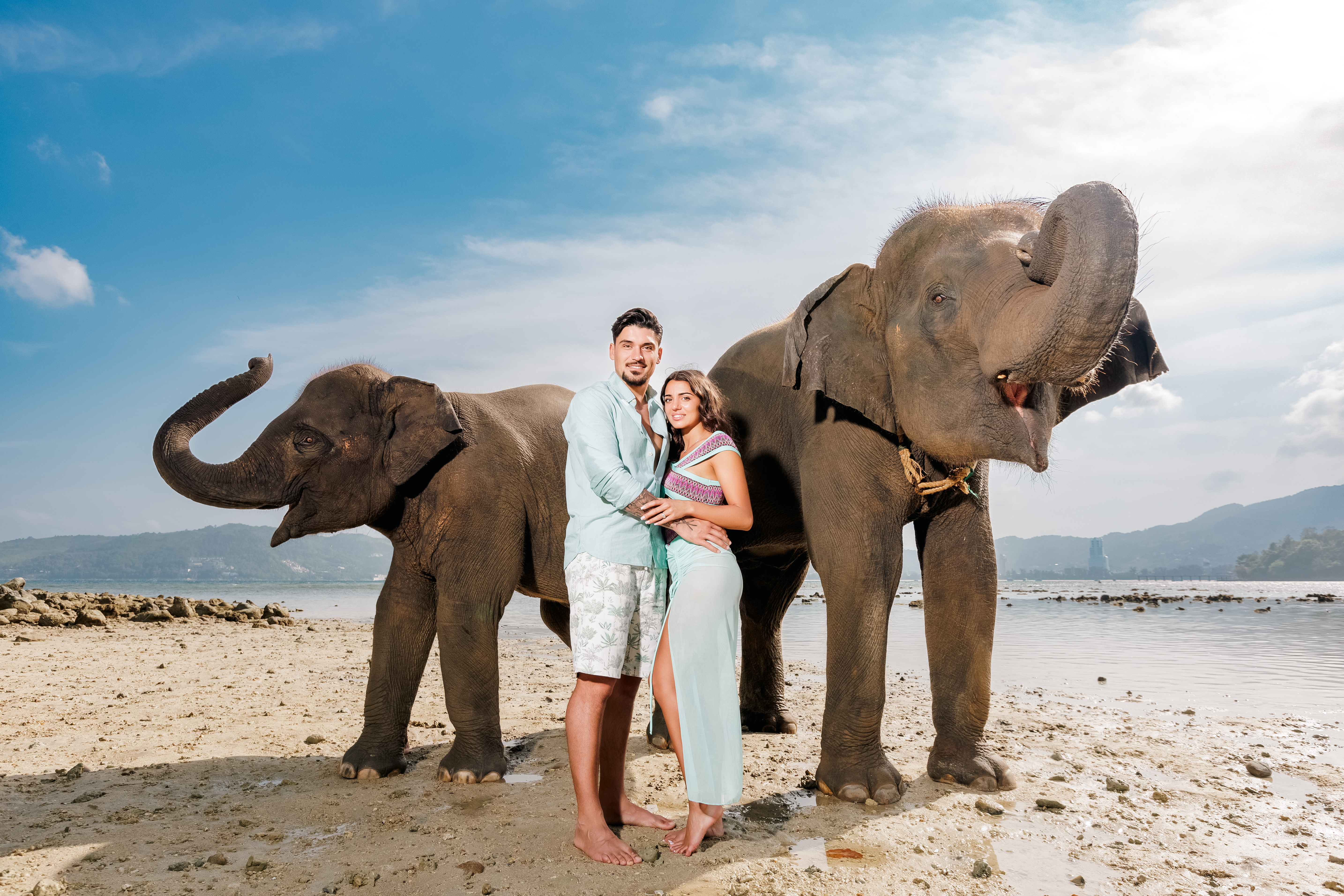 couple photoshoot with elephants at lucky beach phuket