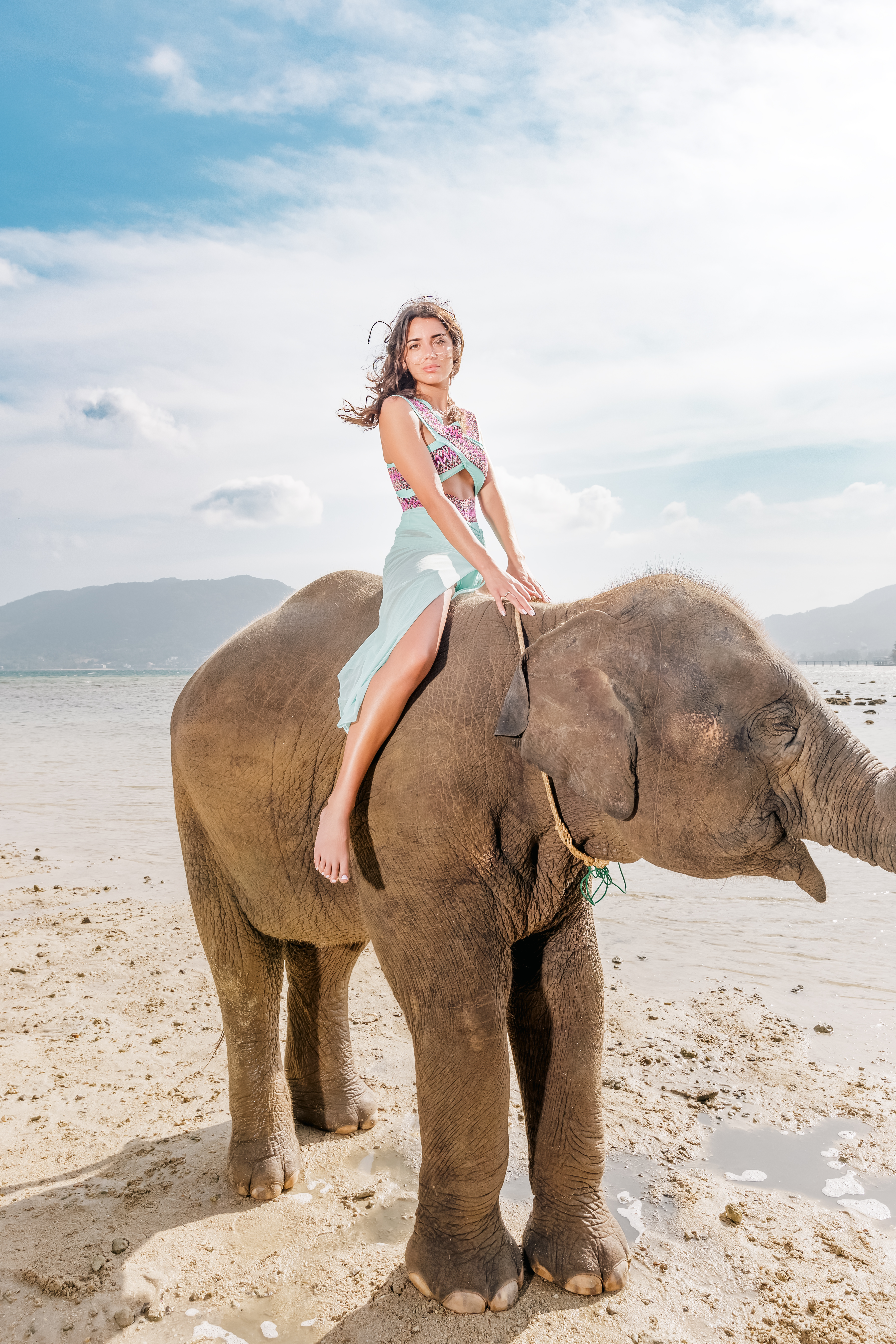 couple photoshoot with elephants at lucky beach phuket