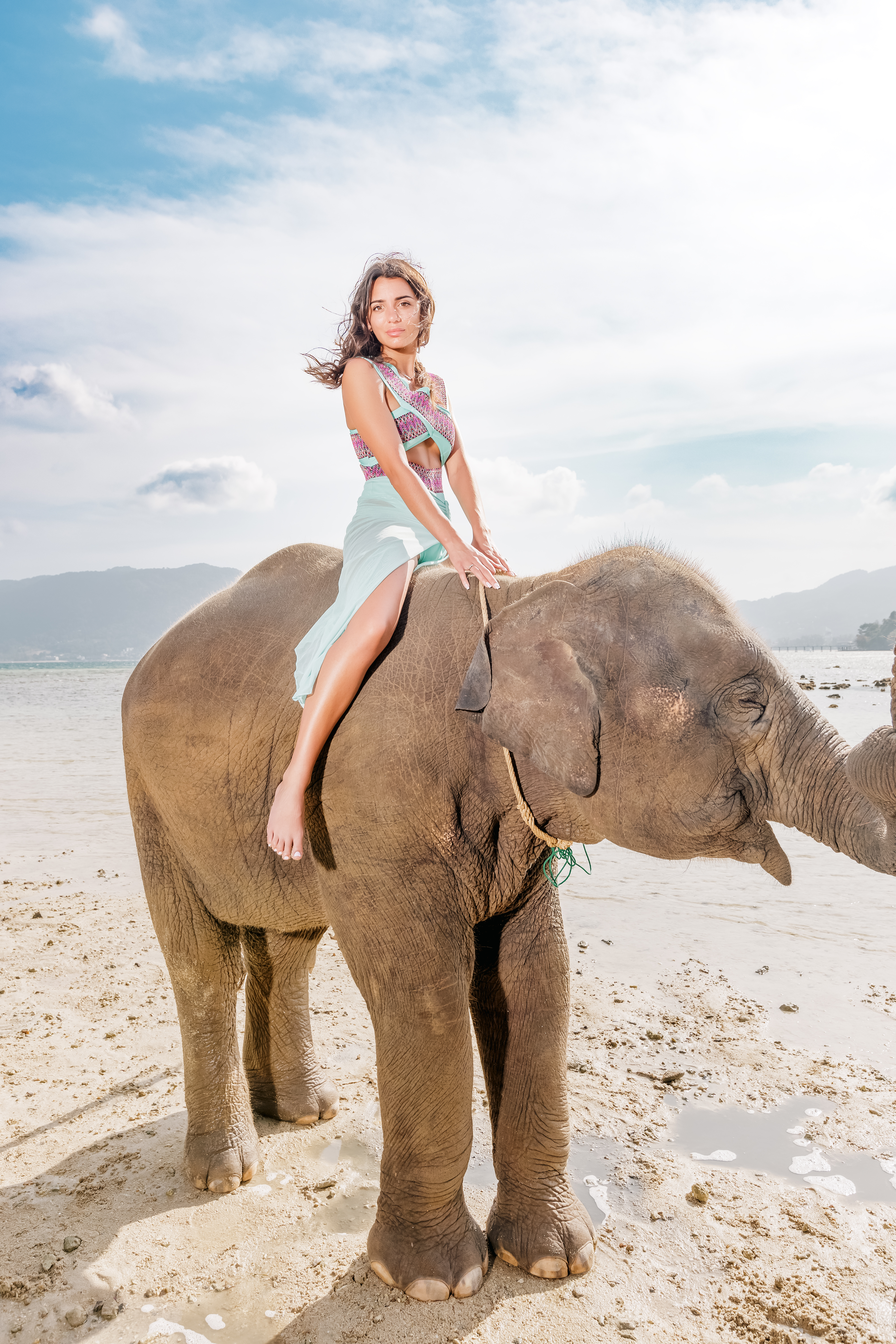 couple photoshoot with elephants at lucky beach phuket