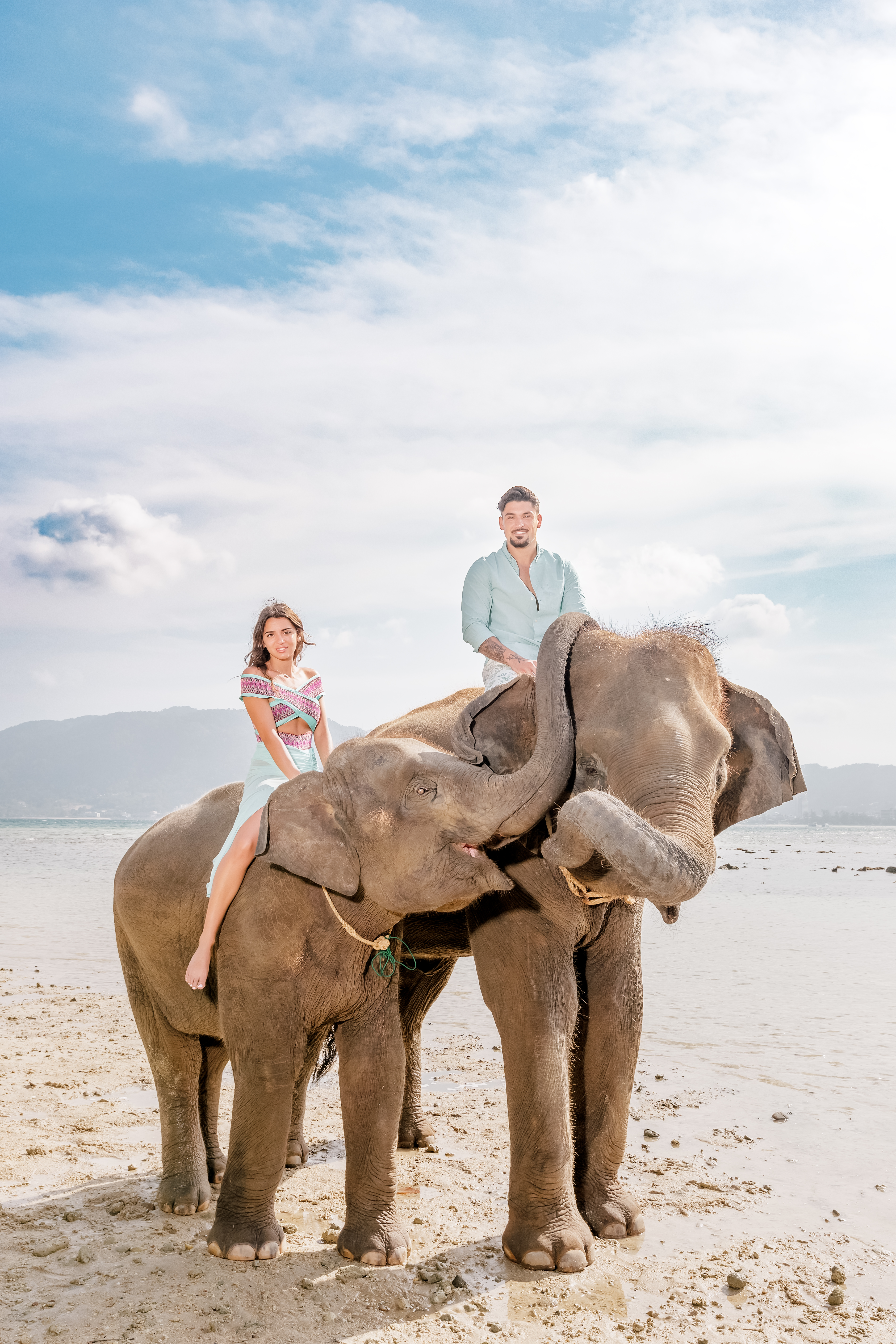 couple photoshoot with elephants at lucky beach phuket