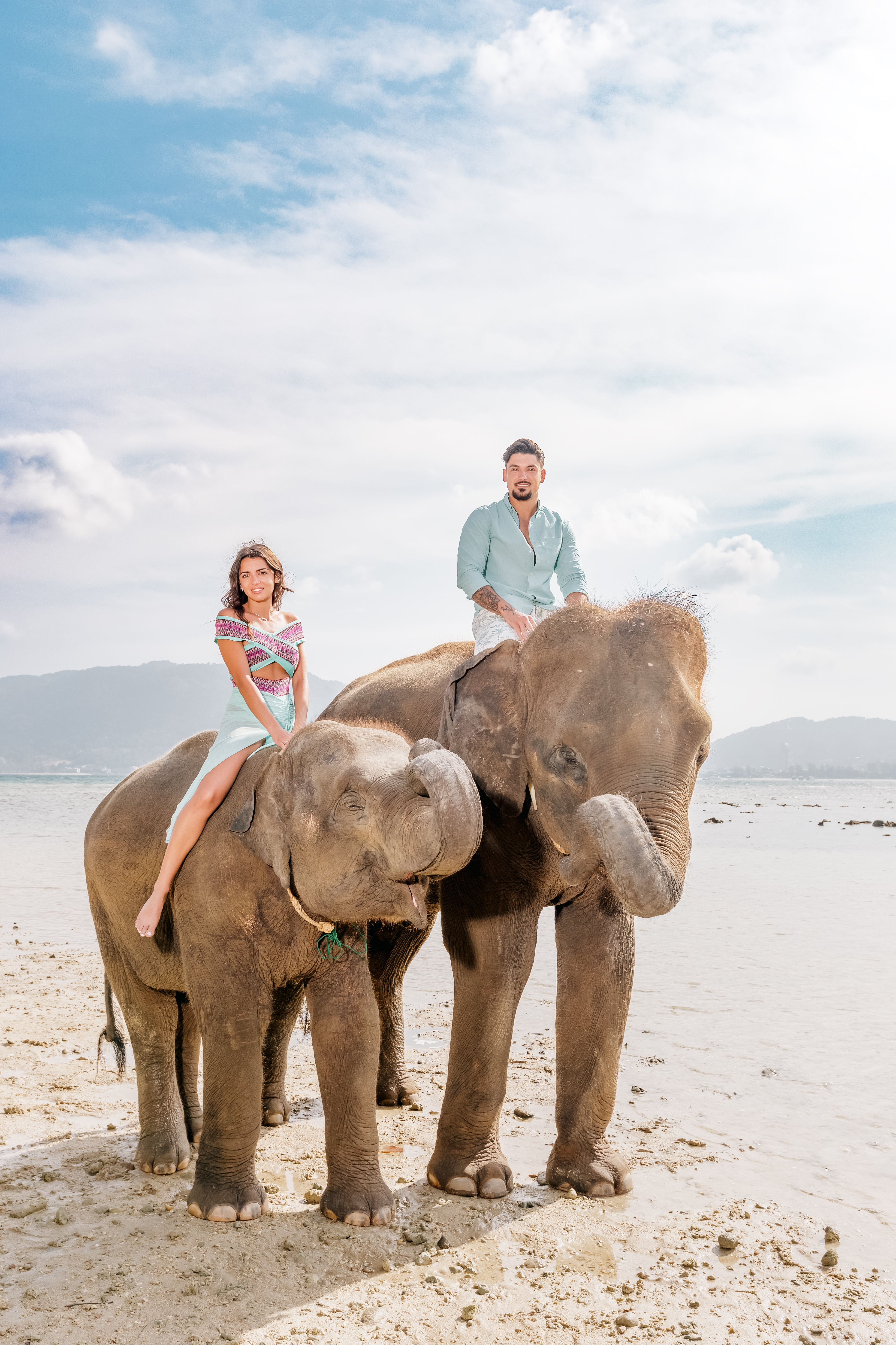 couple photoshoot with elephants at lucky beach phuket